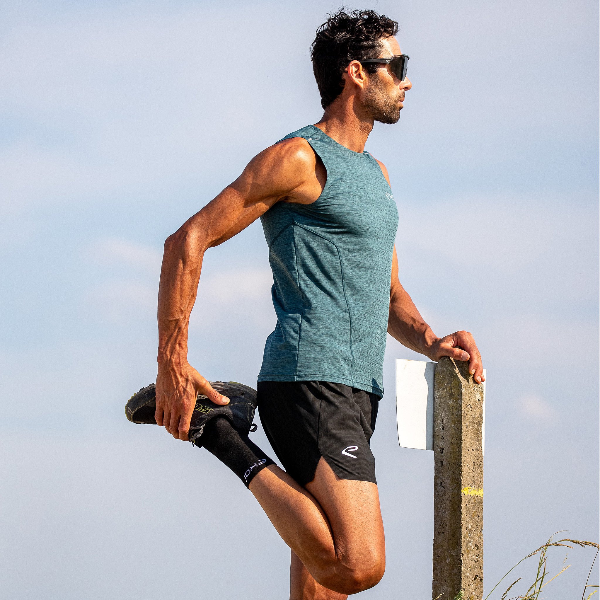 TEE SHIRT SLEEVELESS PERFORMANCE EKOI RUN BLACK /BLUE