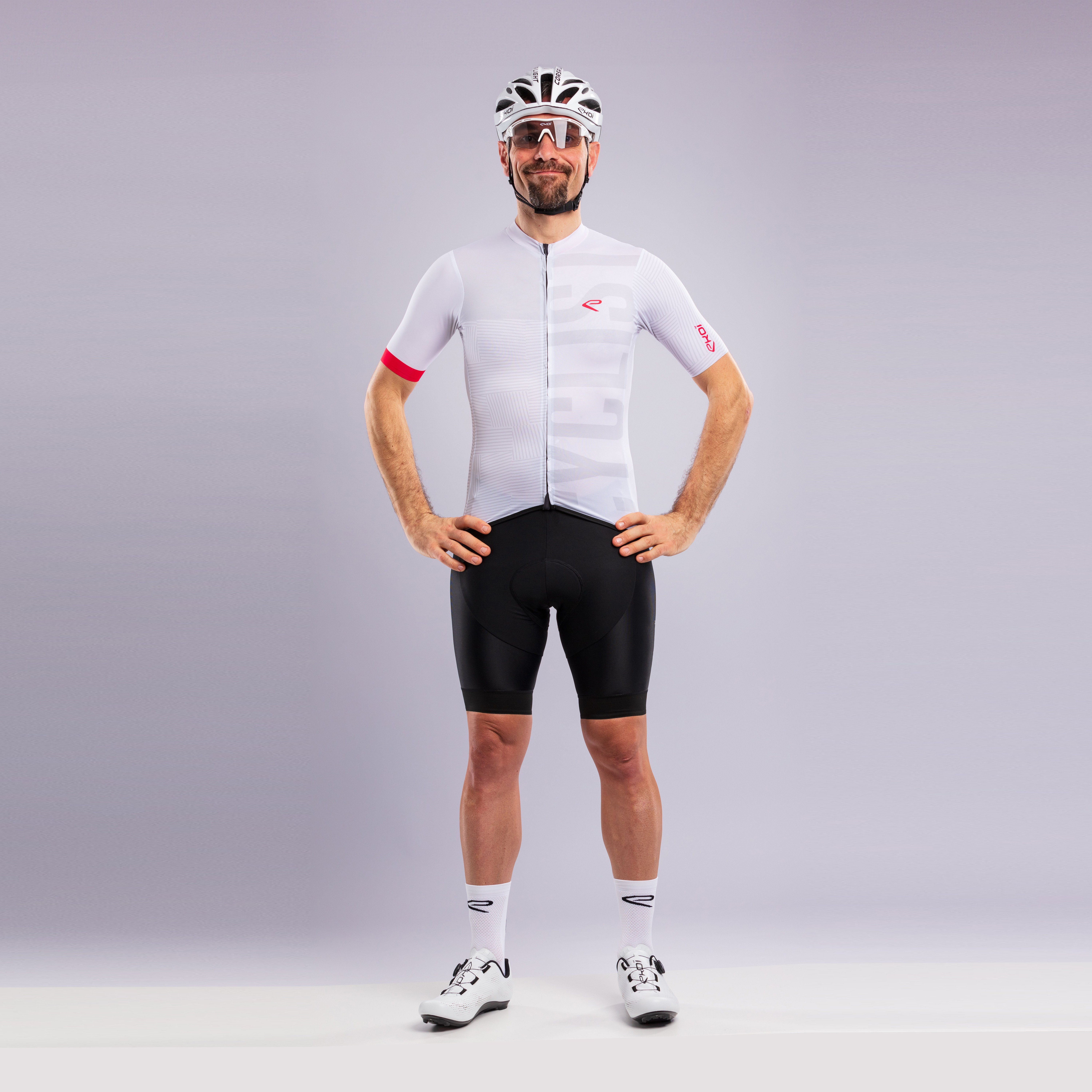 EKOI GRAPHIC White Short Sleeve jersey and black V-light bib shorts combo