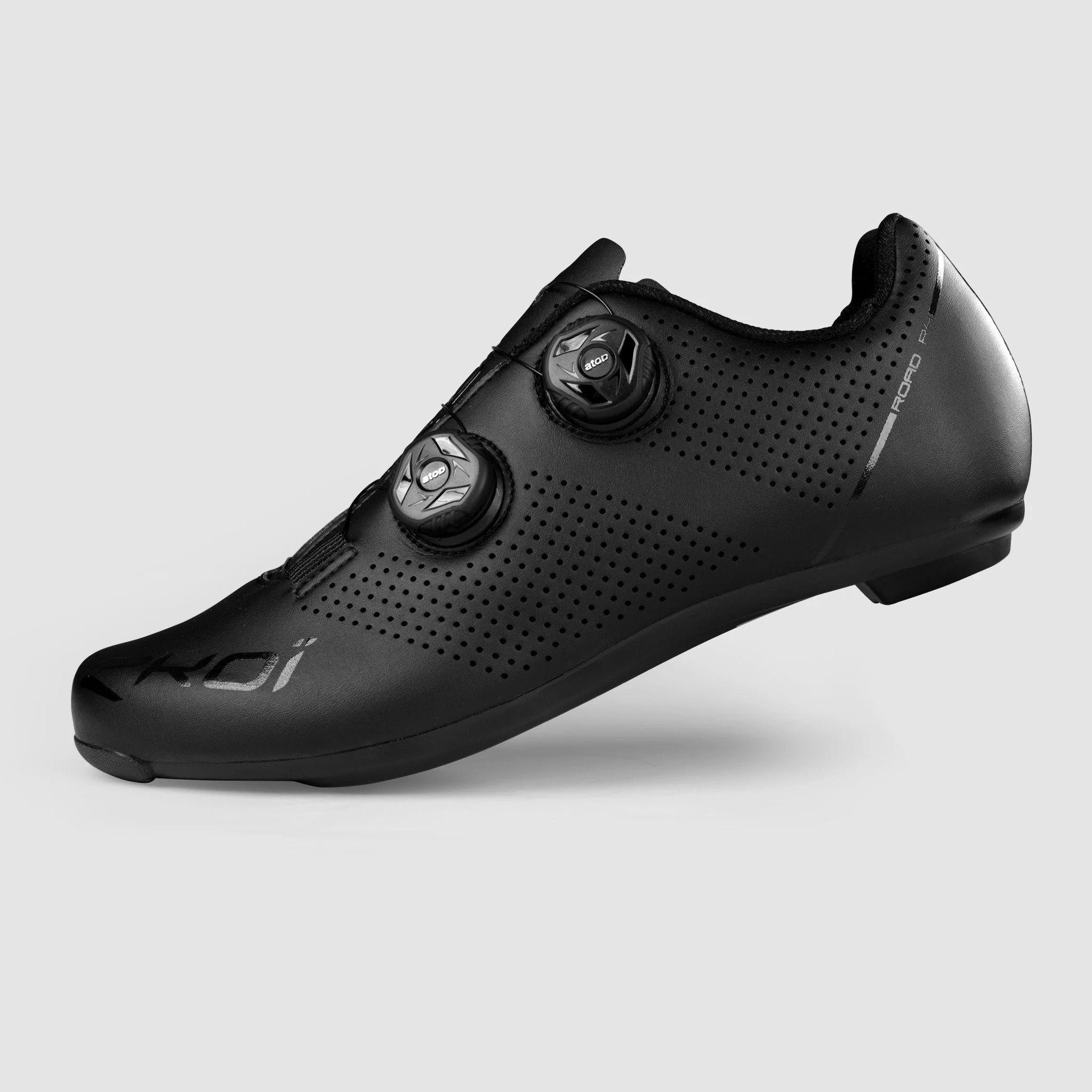 R4 Full black road shoe