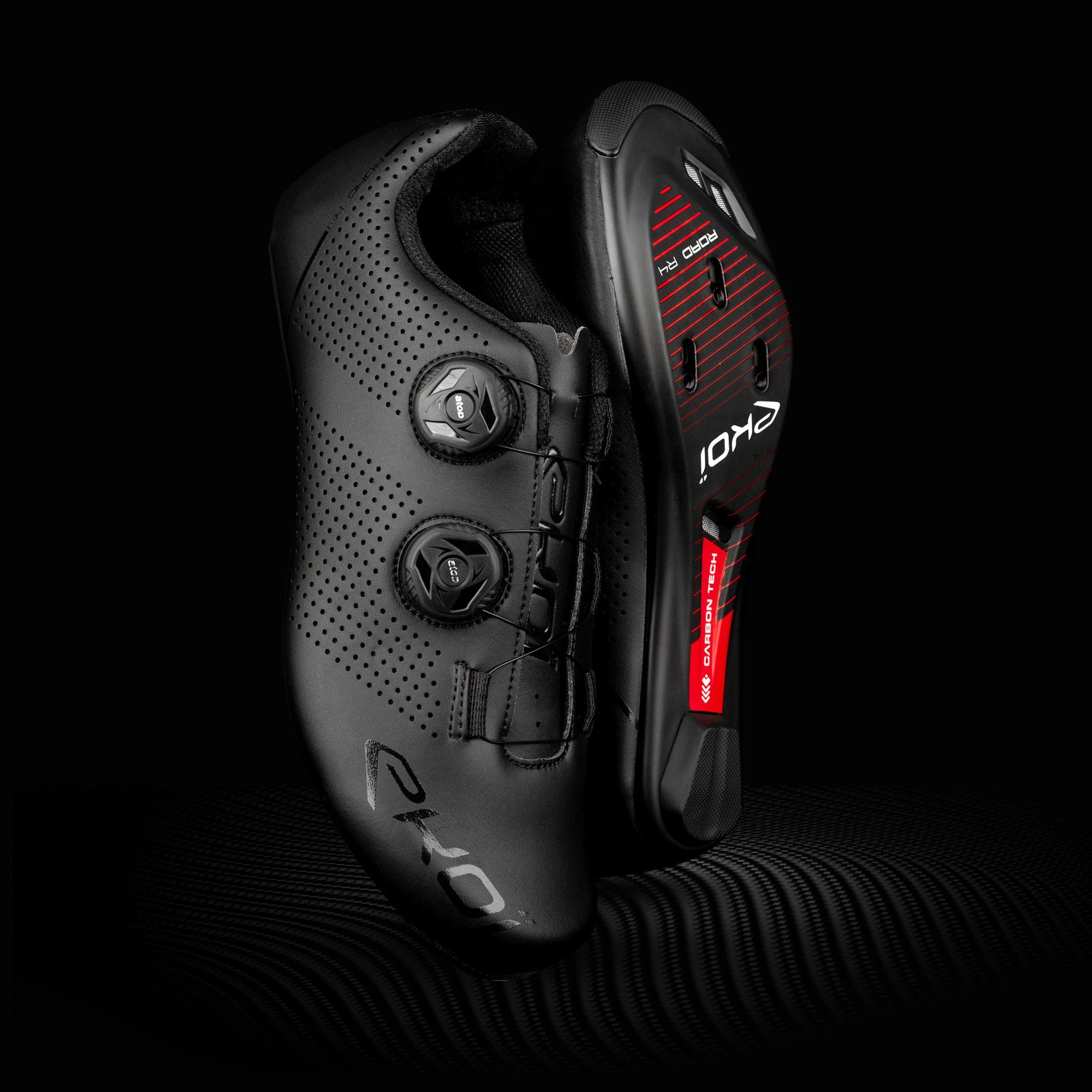 R4 Full black road shoe