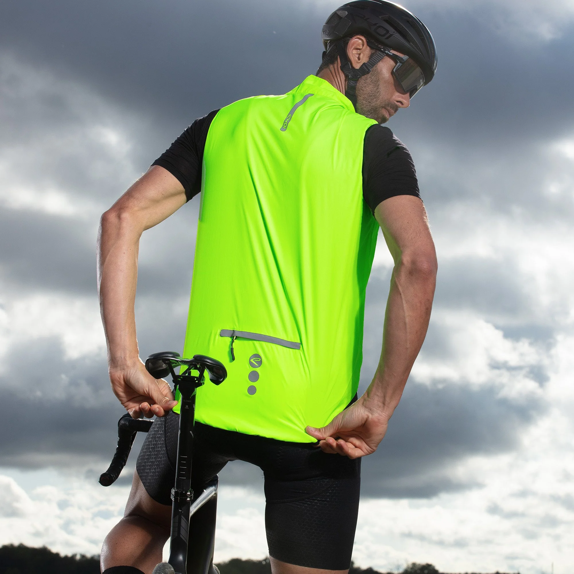 WINDPROOF VEST EKOI BLACK
