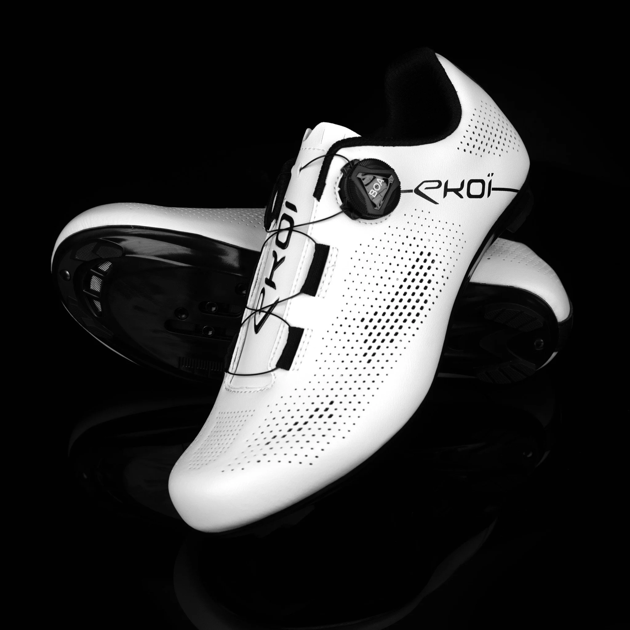 STRADA BOA® Black cycling shoes