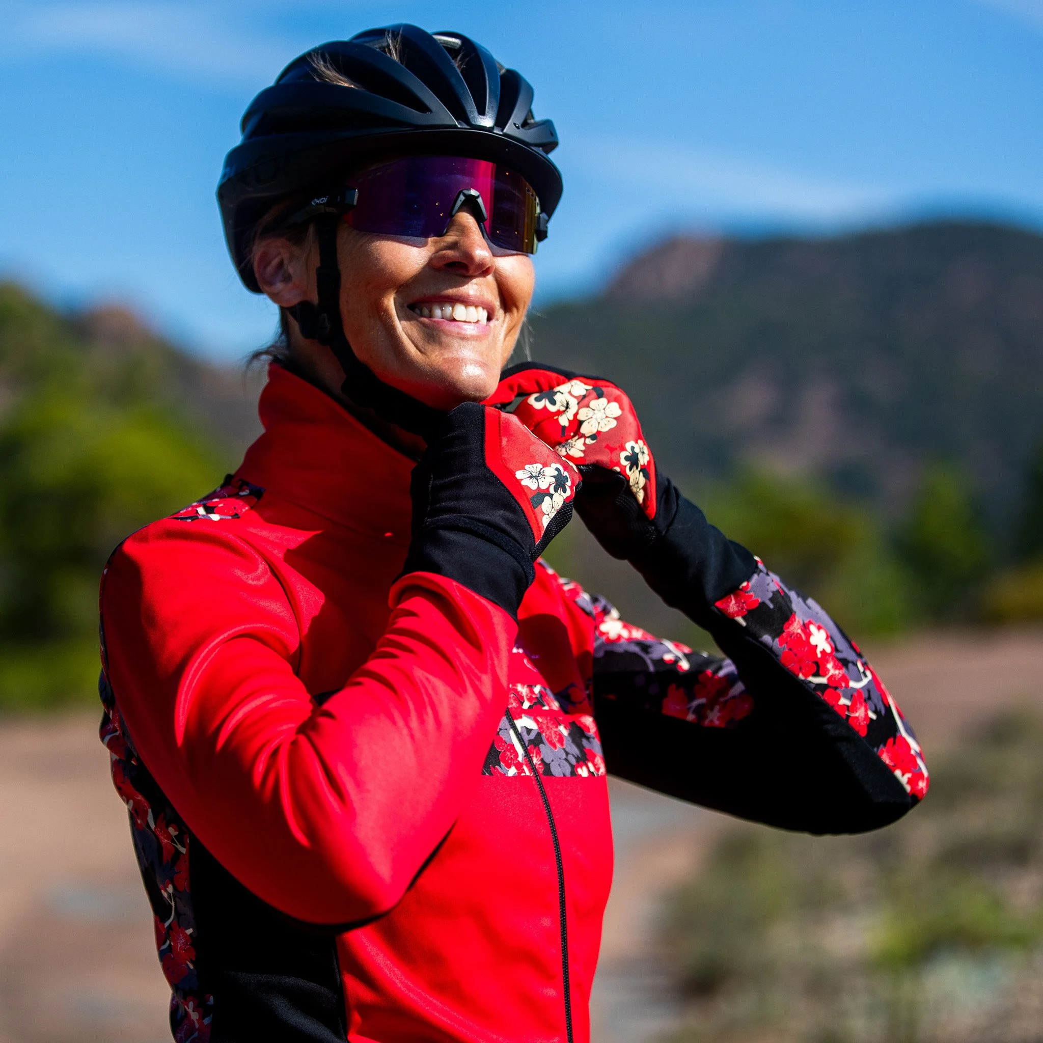 Nathalie Simon women's red thermal jacket by EKOÏ