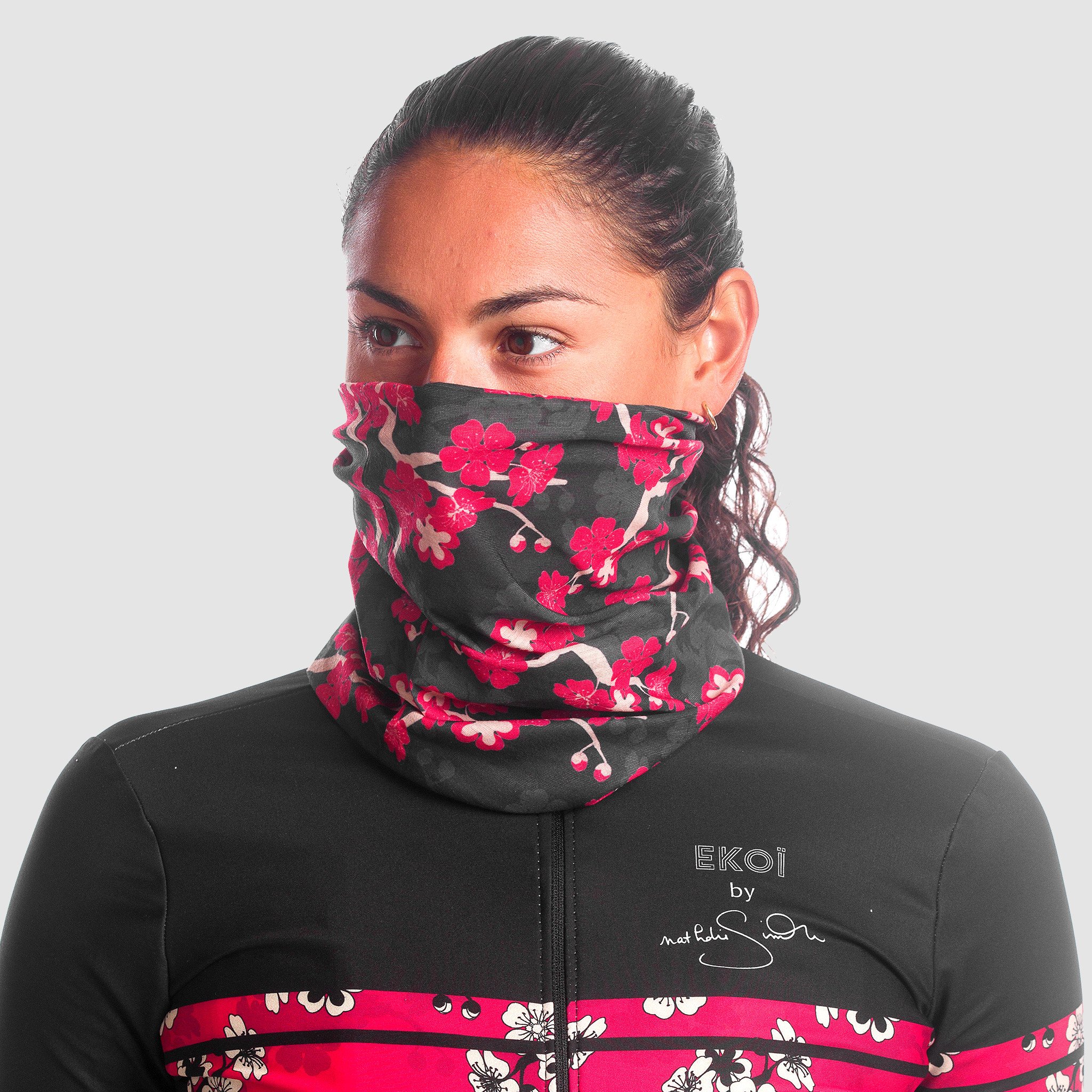 Nathalie Simon red neck tube by