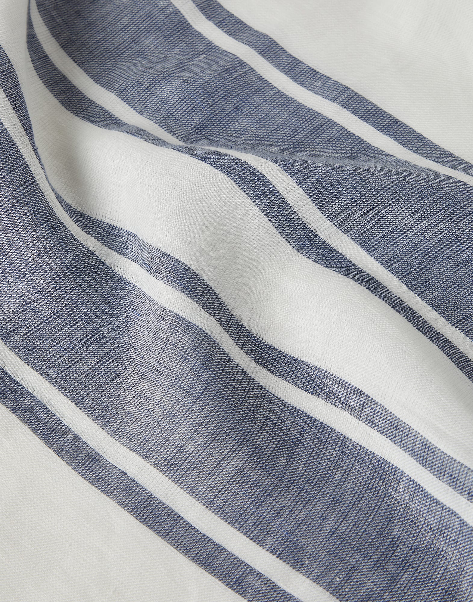 Linen batavia scarf with stripes