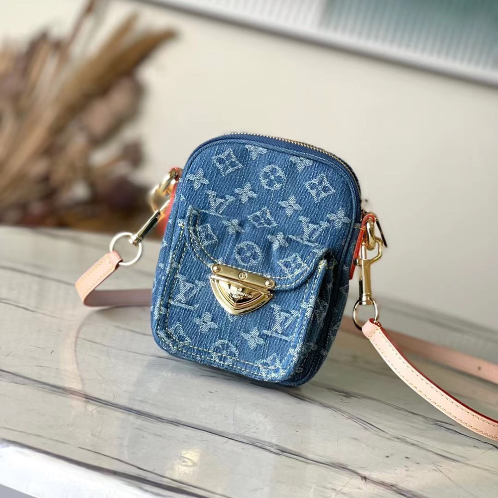 Louis Vuitton LV  Zippered Shoulder Crossbody Bag  M82948 Top quality(Perfect Replica)