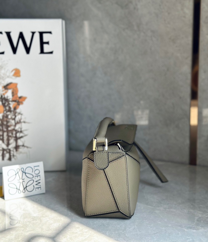 Loewe Mini Puzzle deep-green(Perfect Replica)
