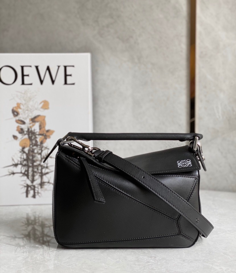 Loewe Small Puzzle Black(Perfect Replica)