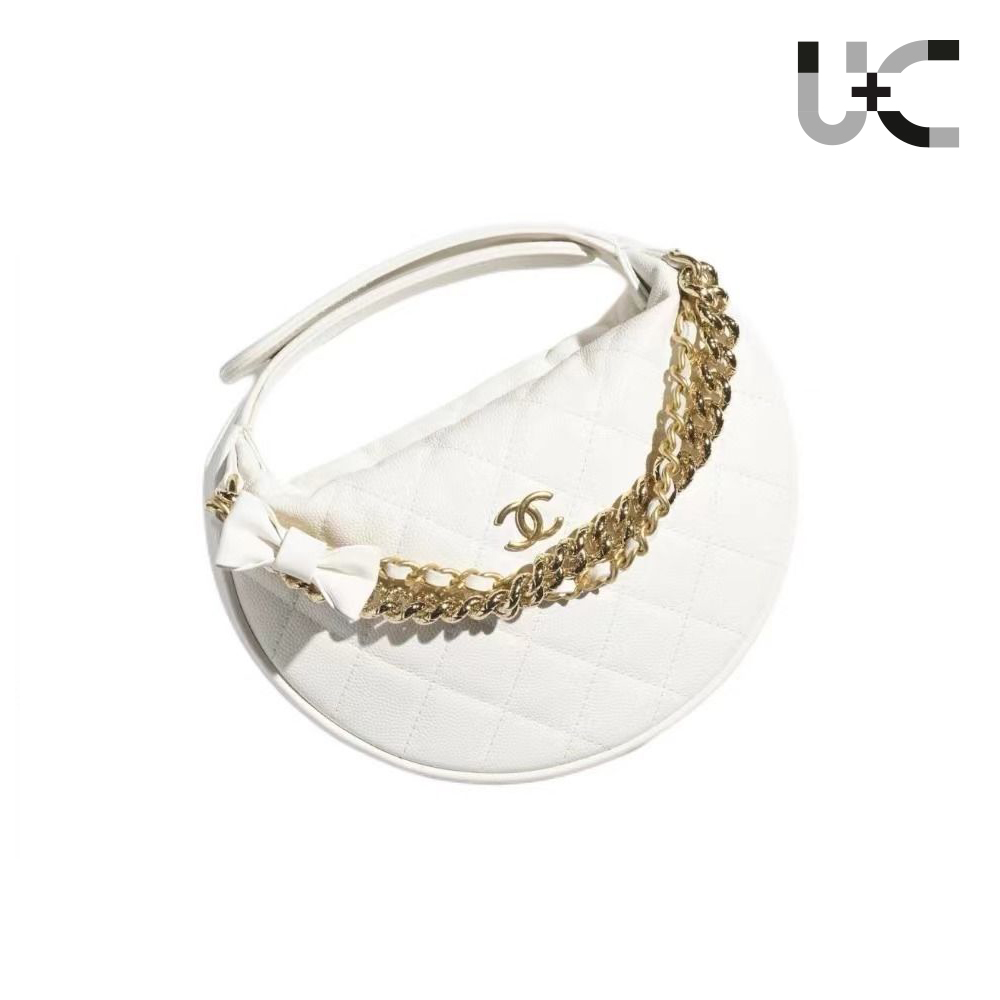 Chanel Calfskin Pouch on Gold Chain（Perfect Replica）