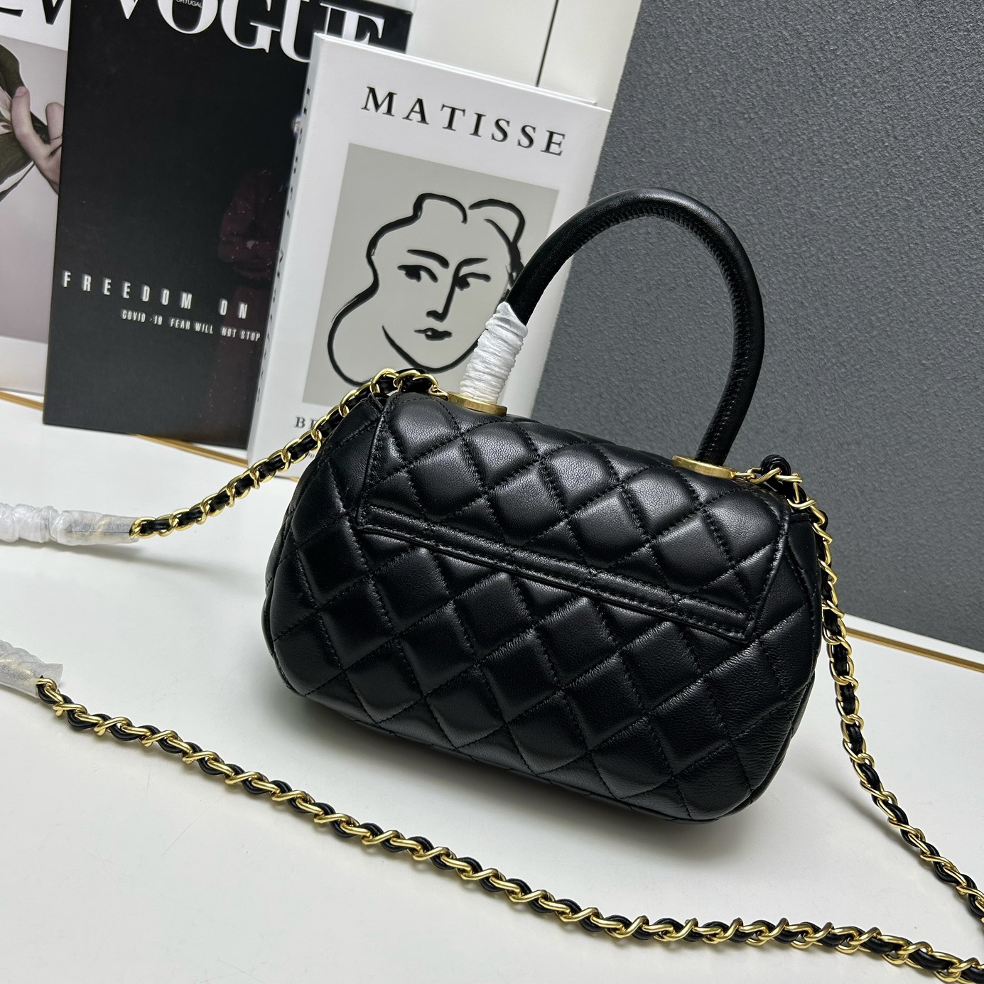 Chanel coco Leather Handle Shoulder Crossbody Bag（Perfect Replica）