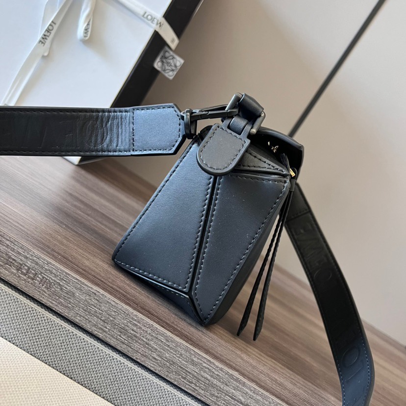 Loewe Mini Puzzle black(Perfect Replica)