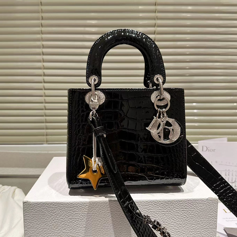 DIOR Lady Dior Diamond Buckle Bag(Perfect Replica)