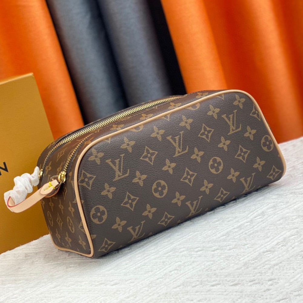 Louis Vuitton LV Dopp Kit Bag M44494(Perfect Replica)