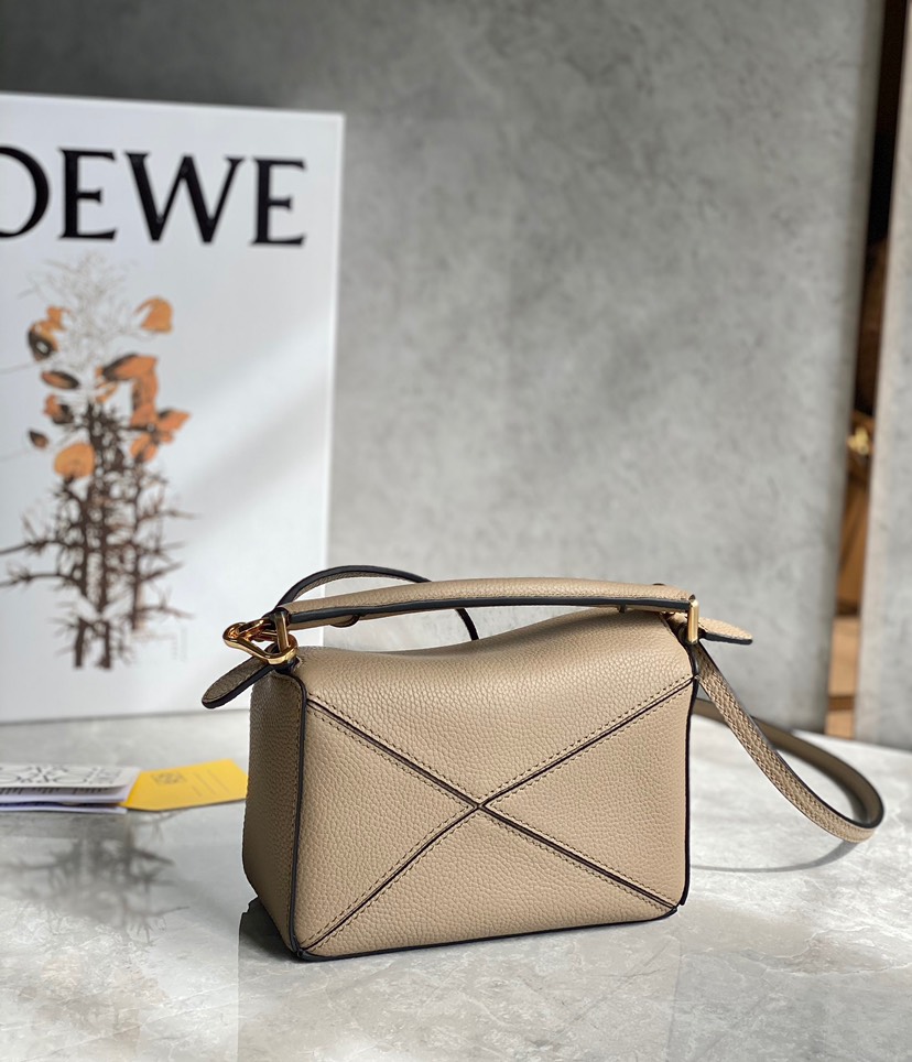 Loewe Mini Puzzle Light-brown(Perfect Replica)