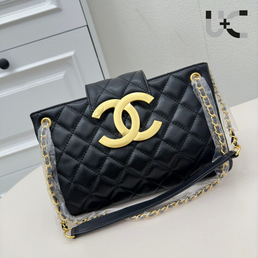 Chanel Vintage large double c lambskin   (Perfect Replica)