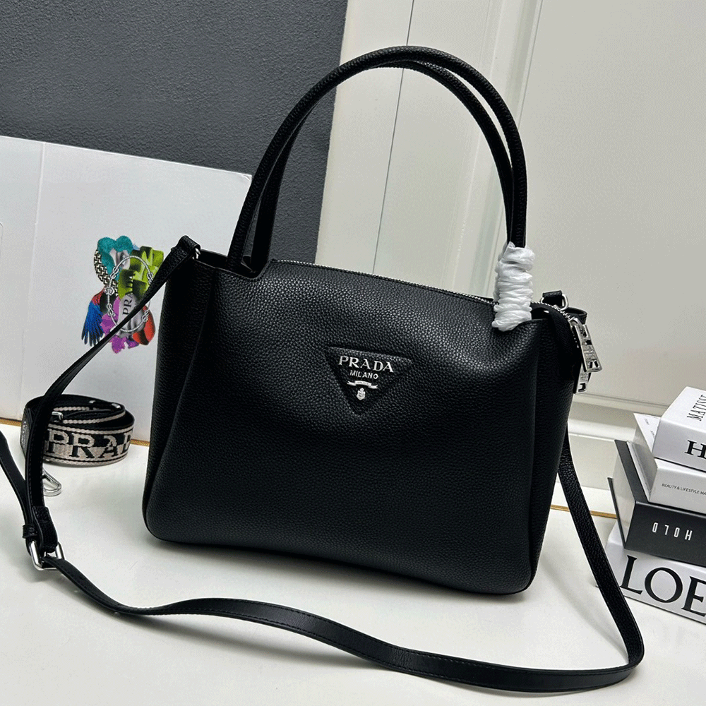 Prada Leather handbags  (Perfect Replica)