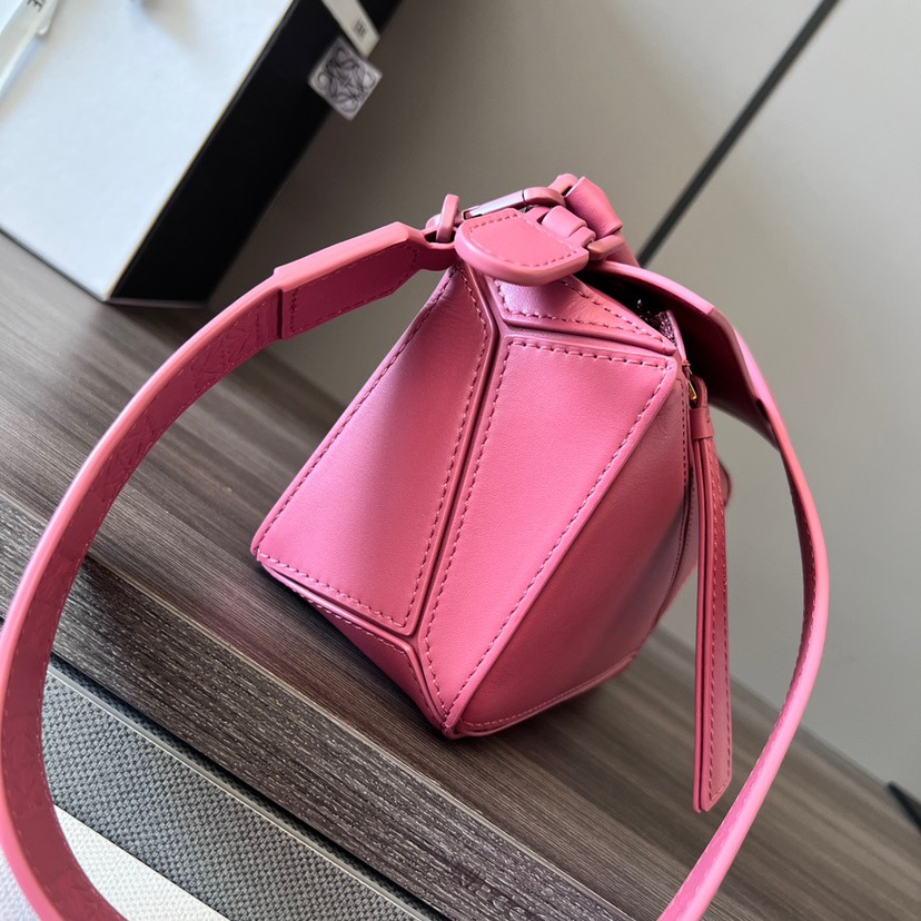 Loewe Mini Puzzle Pink(Perfect Replica)