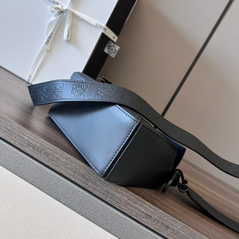 Loewe Mini Puzzle black(Perfect Replica)