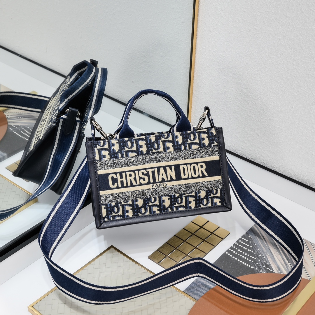 Dior Mini Book Tote（Perfect Replica）