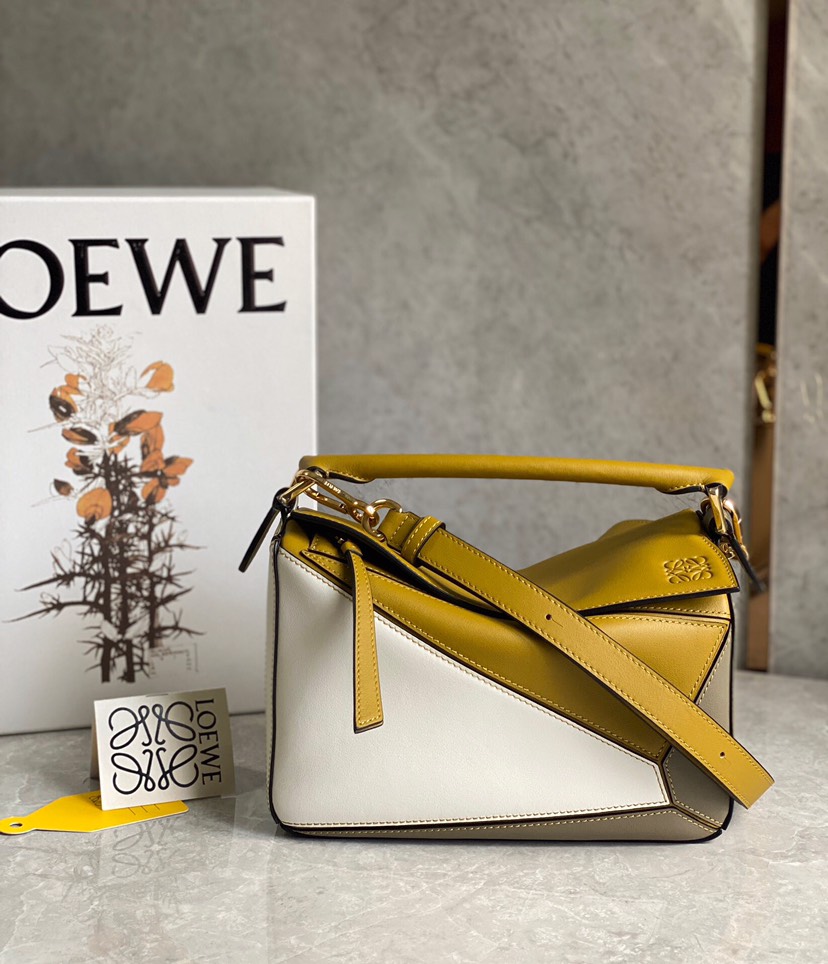 Loewe Small Puzzle Yellow(Perfect Replica)