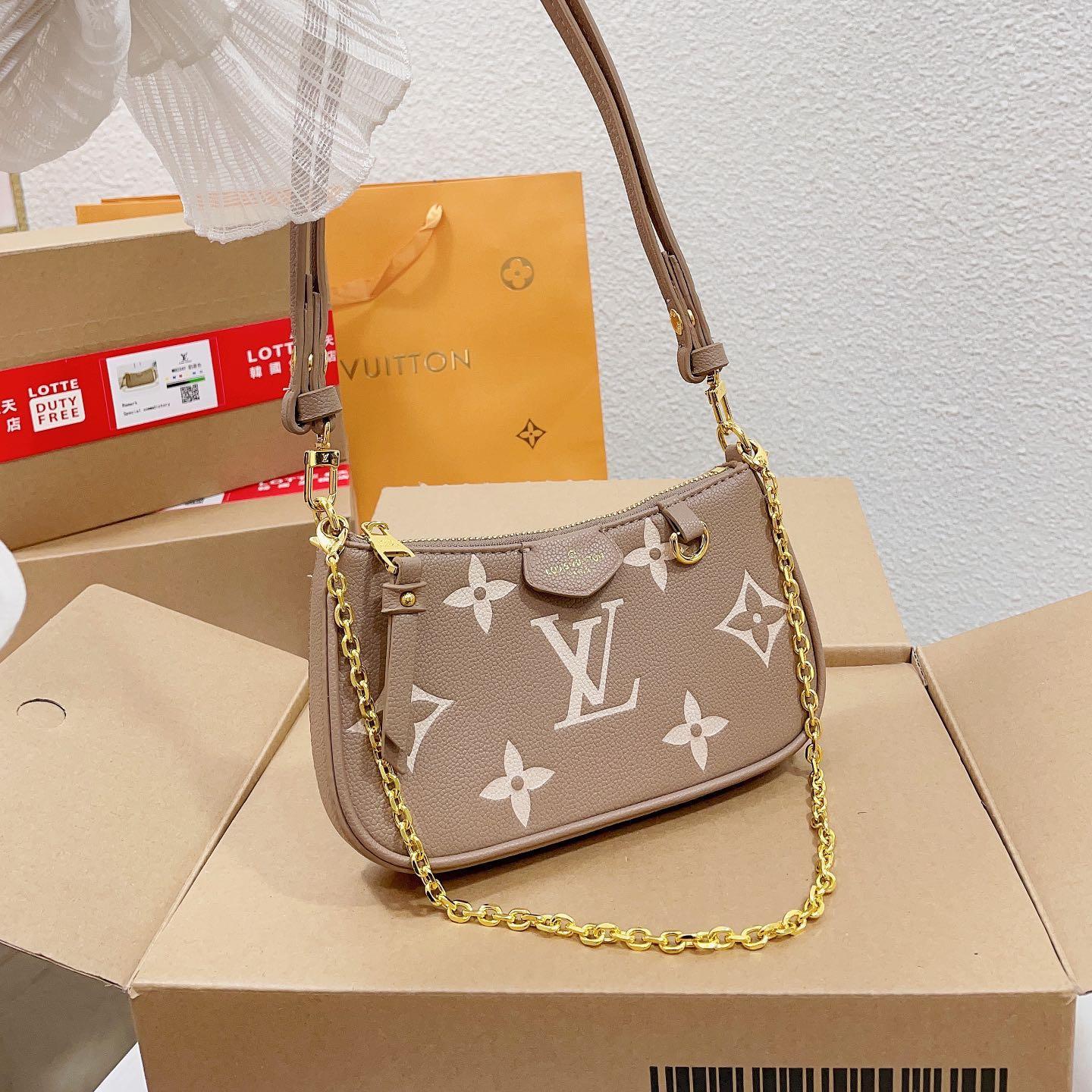 Louis Vuitton LV Easy Pouch Bag(Perfect Replica)