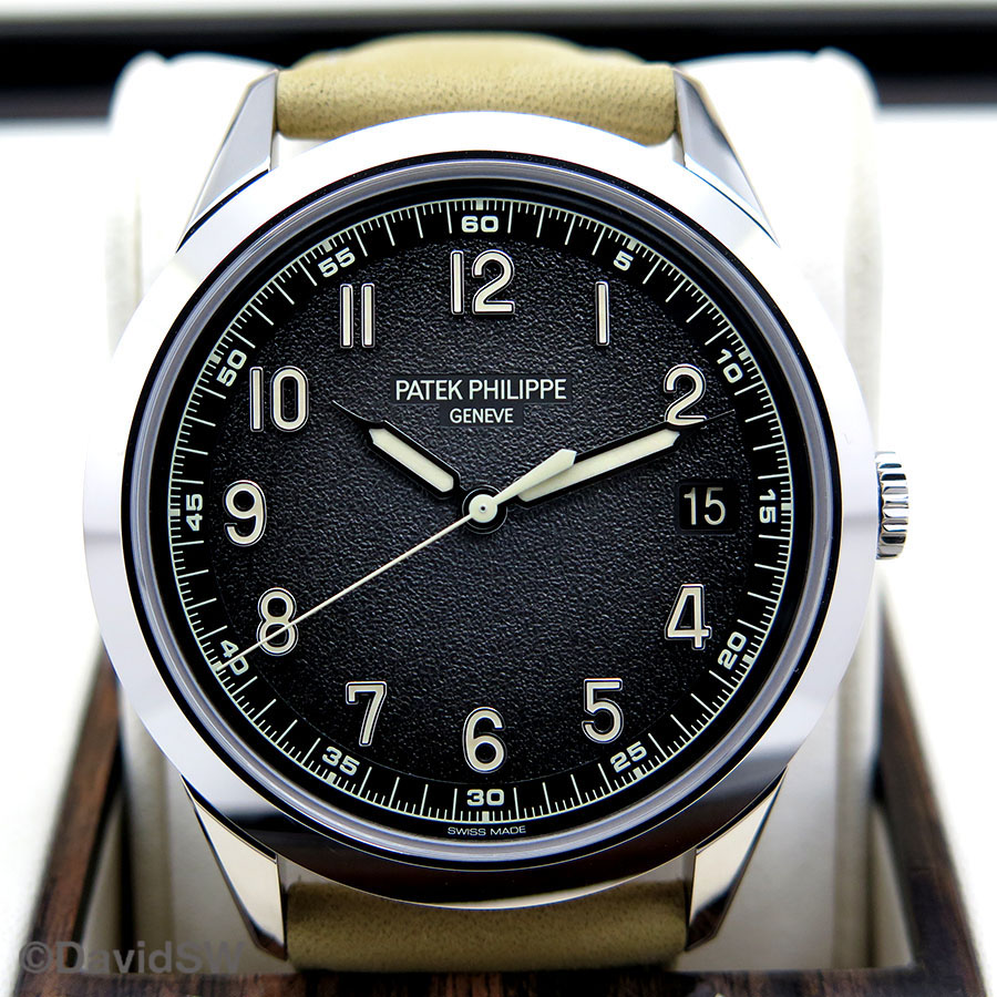 Patek Philippe 5226G Calatrava 18K White Gold (New Model 2022)