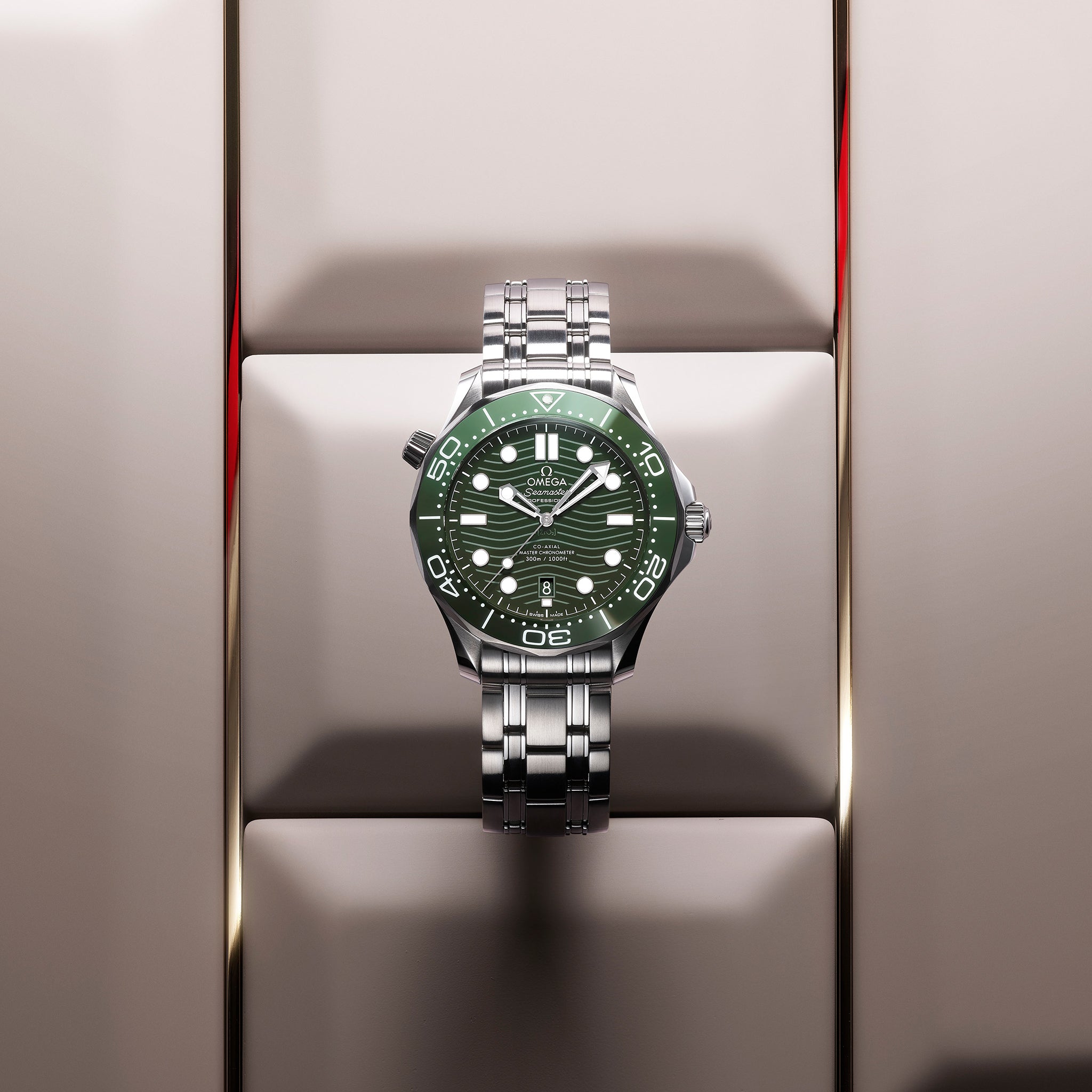 Seamaster Diver 300M Co-Axial Master Chronometer 42mm Green Dial On Bracelet