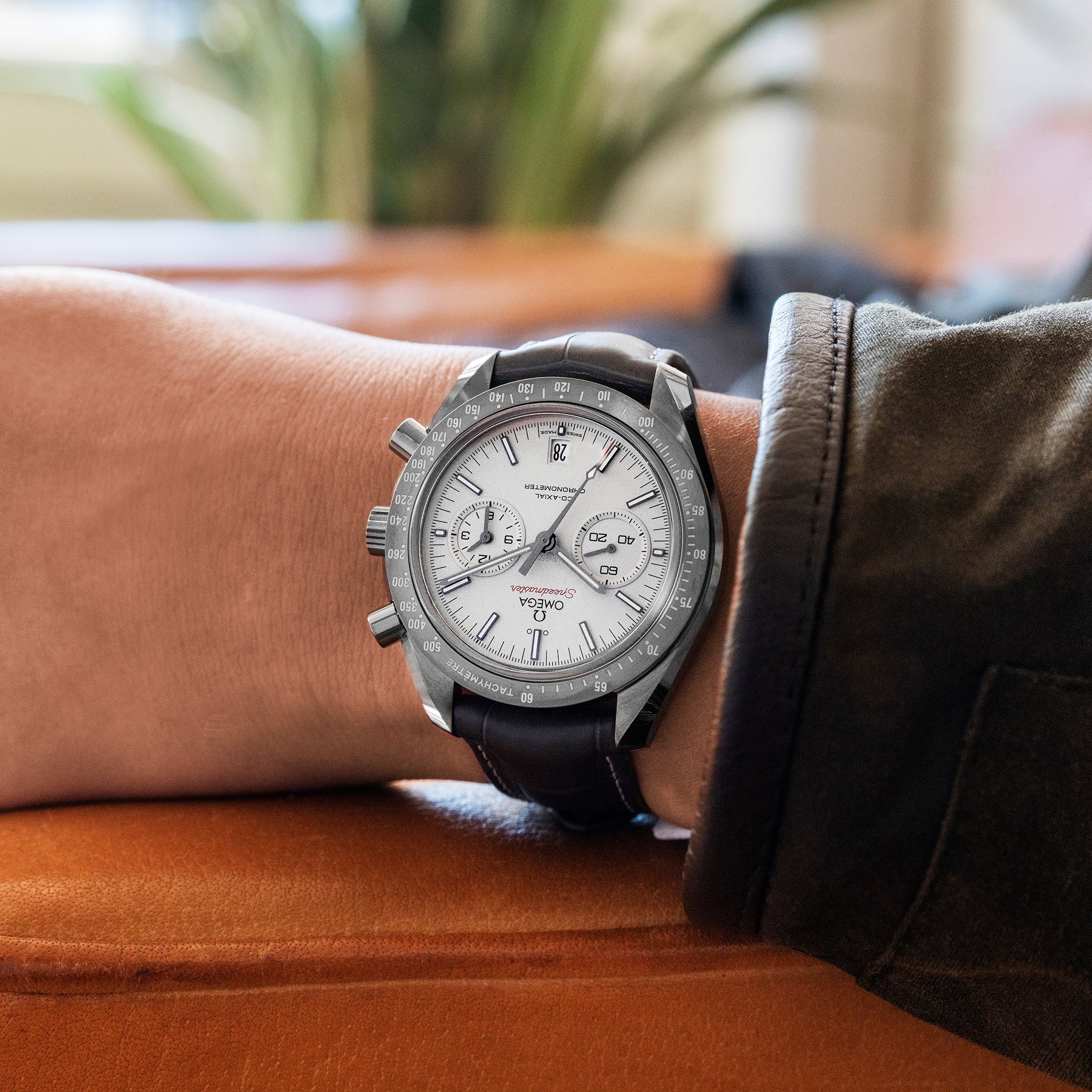Speedmaster Moonwatch Co-Axial Chronograph 44.25mm 'Grey Side Of The Moon'