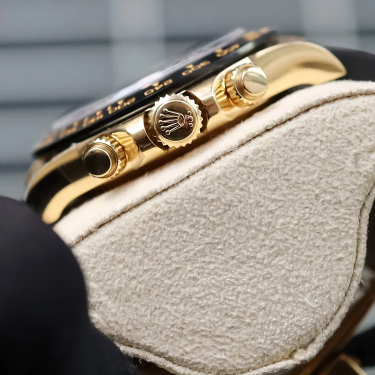 Rolex Cosmograph Daytona 40mm, 18k Yellow Gold, Ref# 126518ln-0006