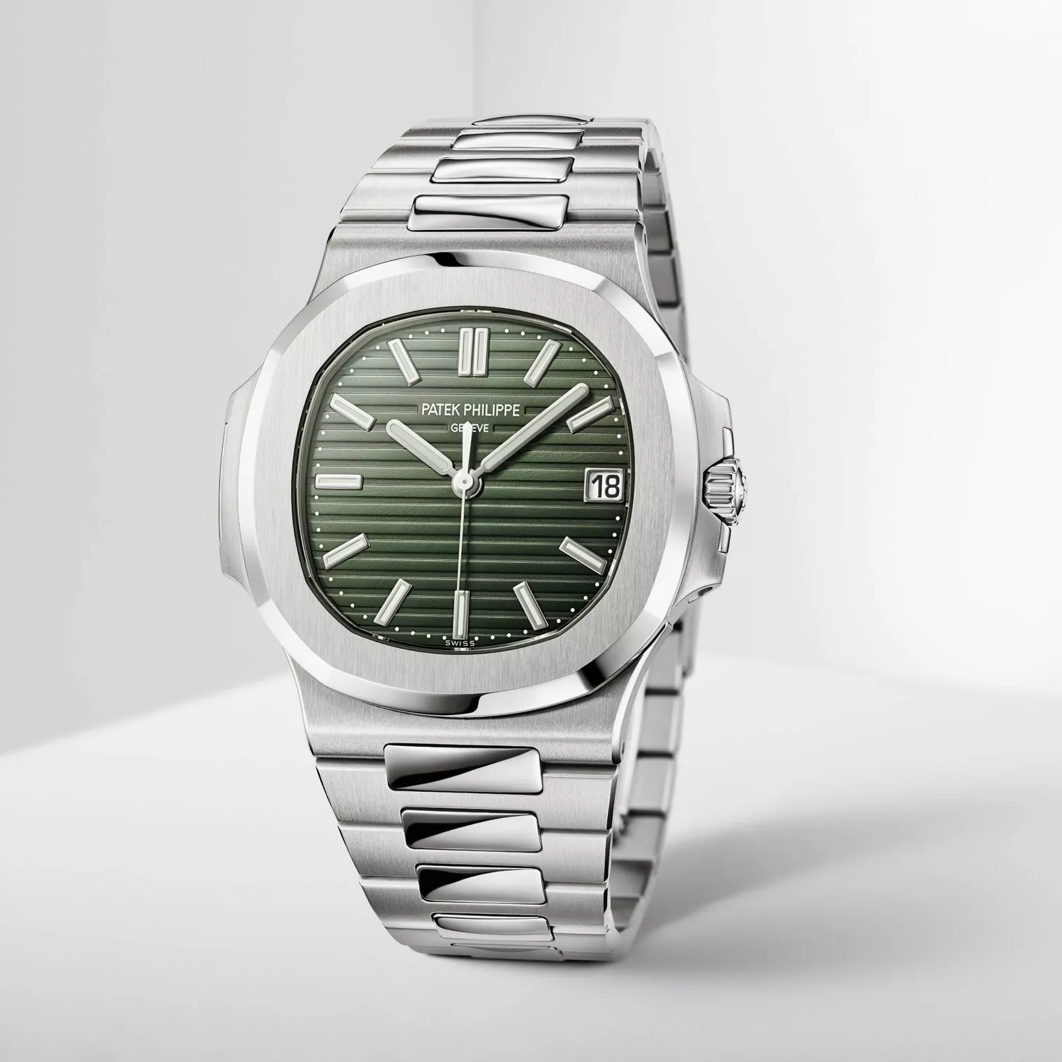 Patek Philippe Nautilus Automatic Green Dial 5711-1A-014