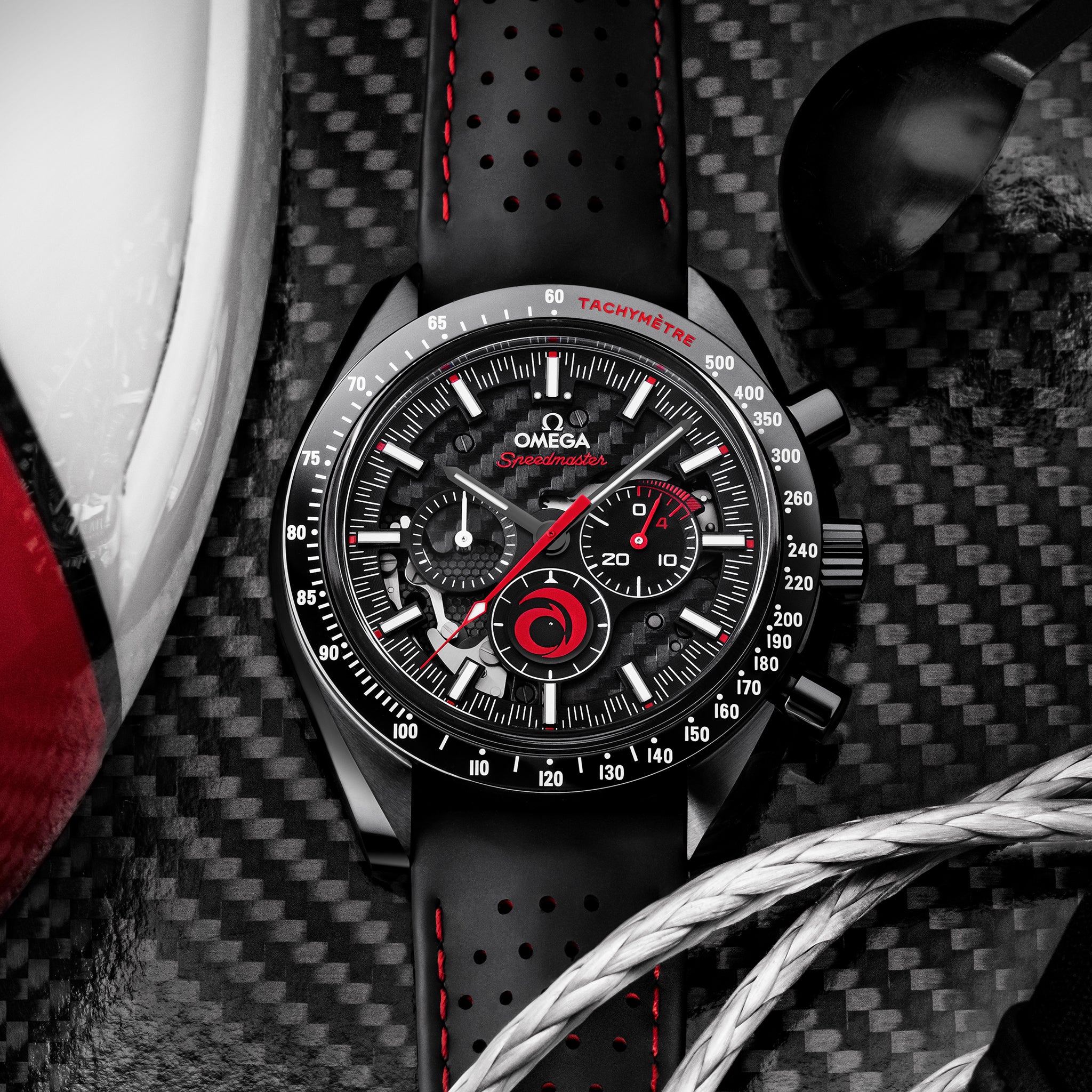 Speedmaster Moonwatch Chronograph 44.25mm 'Dark Side Of The Moon' ALINGHI