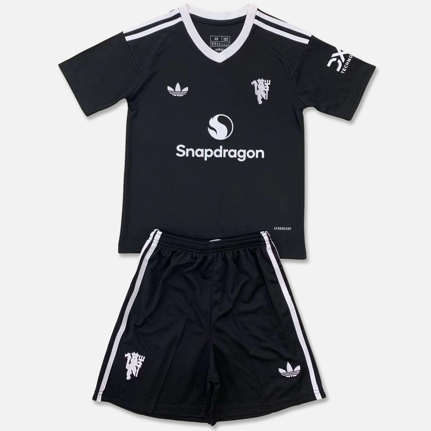 Manchester United 24-25 Black Goalkeeper Men's Adult Jersey Set - Fans Version - ReplicasJersey