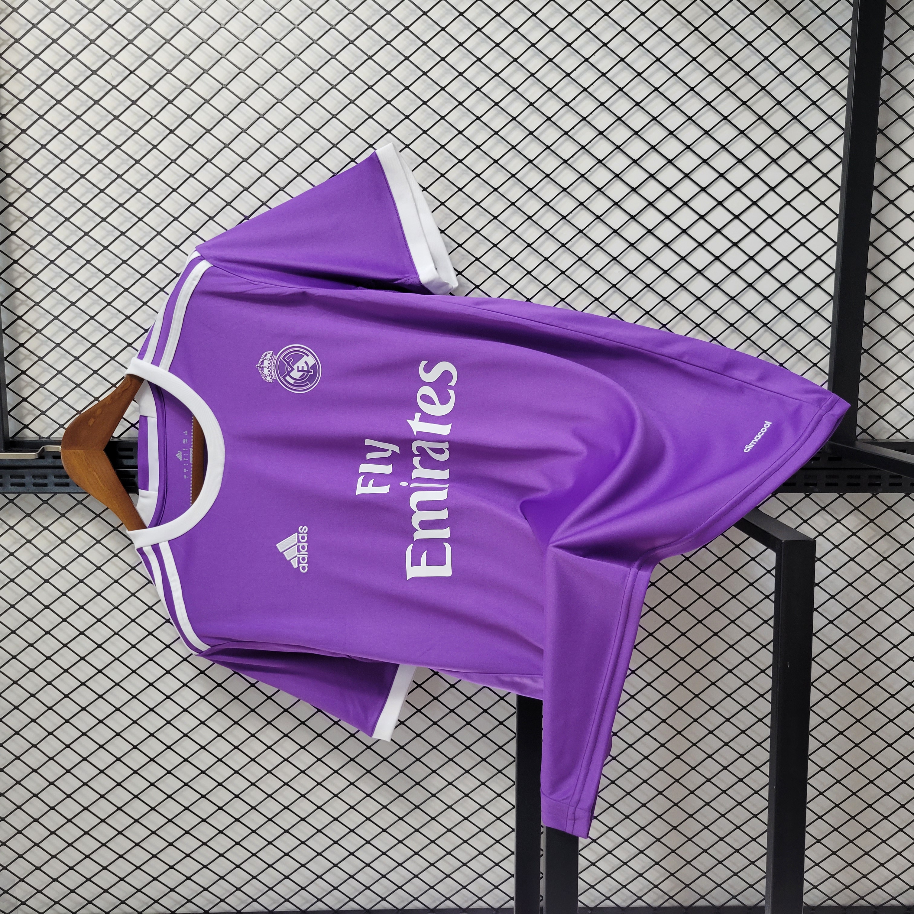 Retro Real Madrid 16-17 Away Jersey - Champions League Final Version - ReplicasJersey