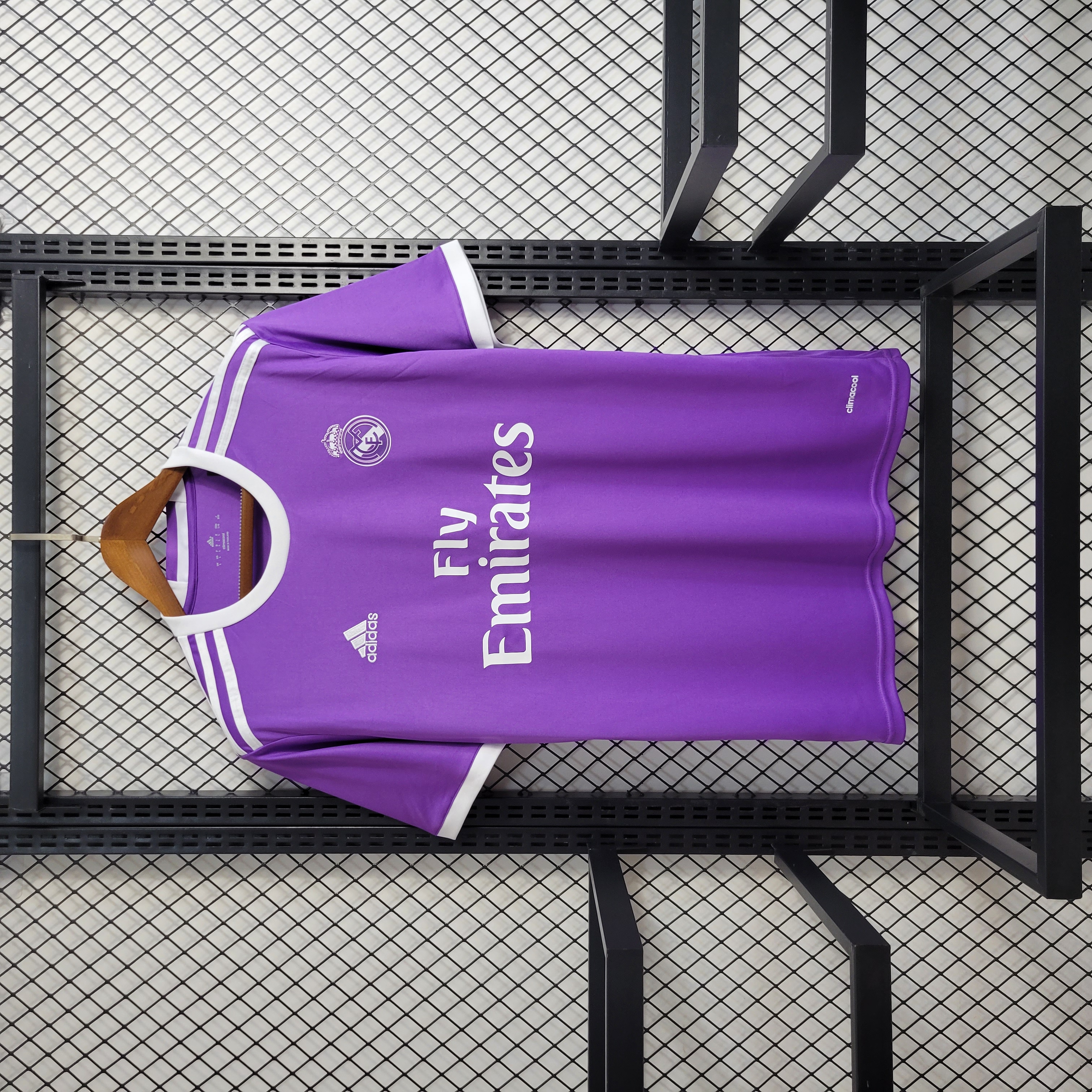 Retro Real Madrid 16-17 Away Jersey - Champions League Final Version - ReplicasJersey