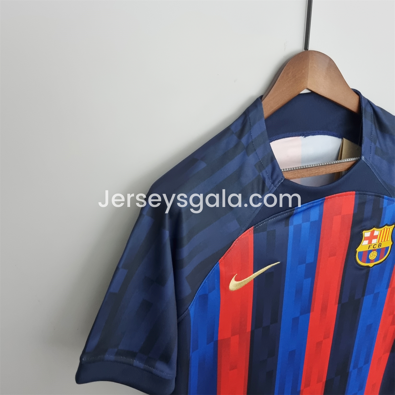 Retro B.A.R.S.A 22-23 Home Jersey - ReplicasJersey