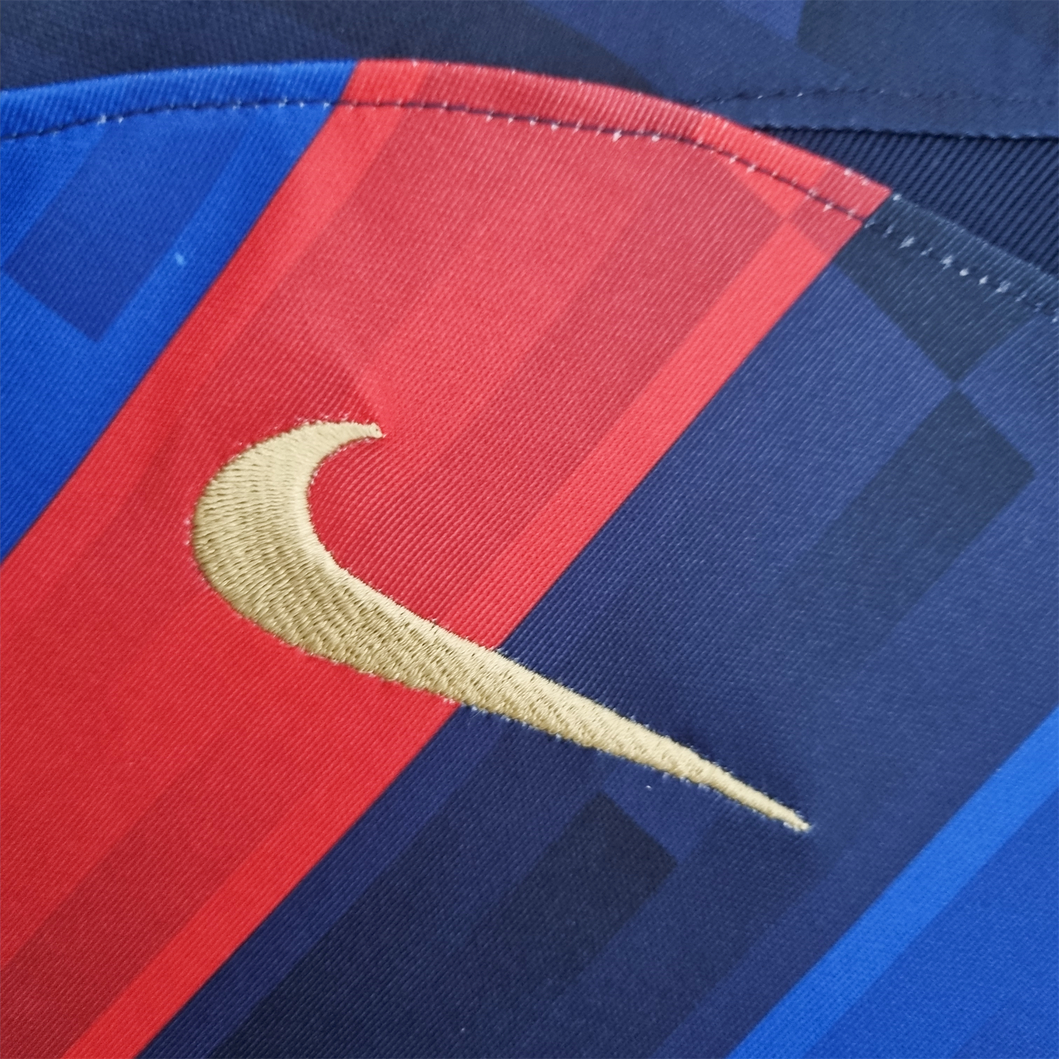Retro B.A.R.S.A 22-23 Home Jersey - ReplicasJersey