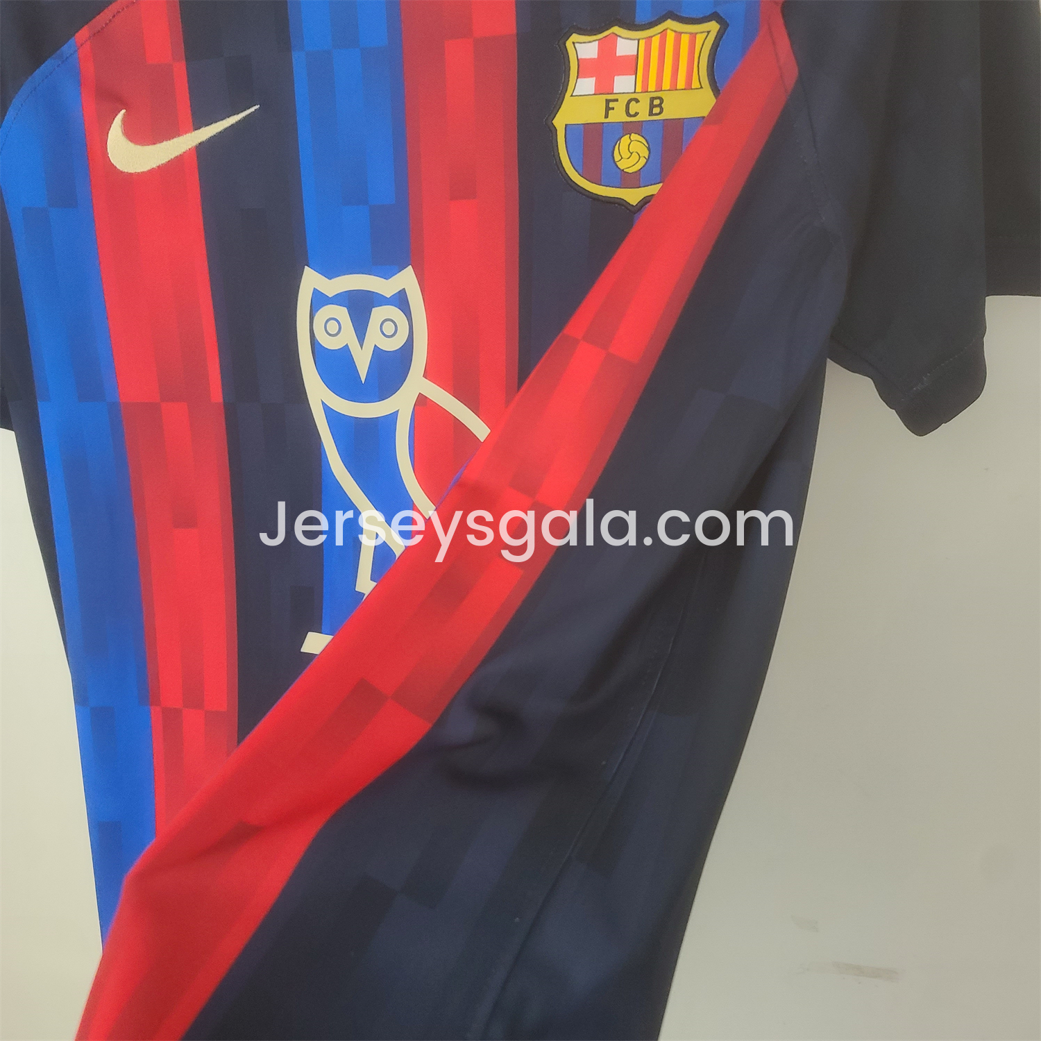 Retro B.A.R.S.A 22-23 Owl Sponsor Home Jersey - ReplicasJersey