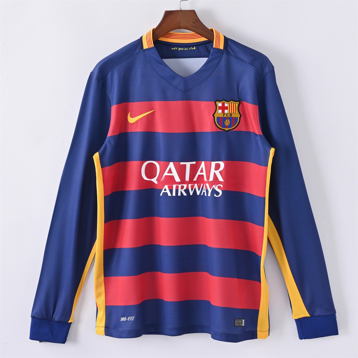 B.A.R.S.A Retro 15-16 Home Long Sleeves Jersey - ReplicasJersey