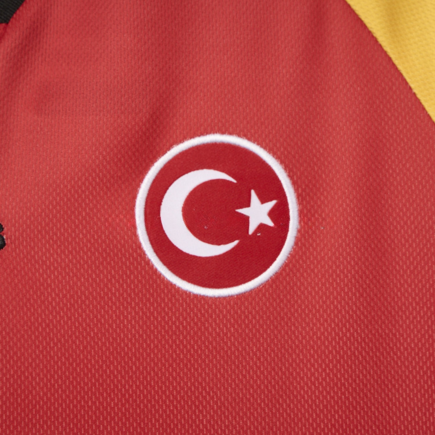 Retro Galatasaray 1998-99 Home Jersey - ReplicasJersey