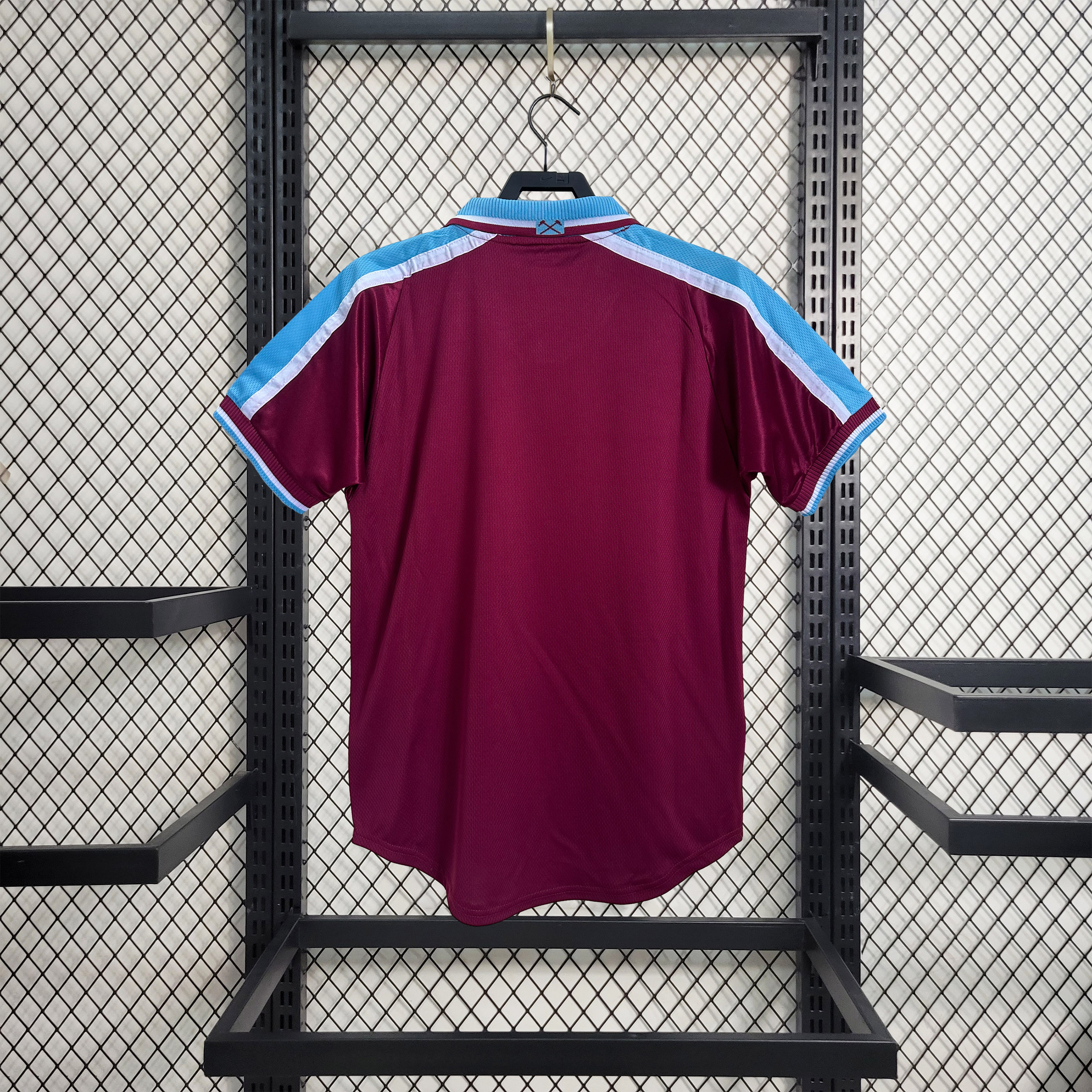 Retro West Ham United 1999-00 Home Jersey - ReplicasJersey