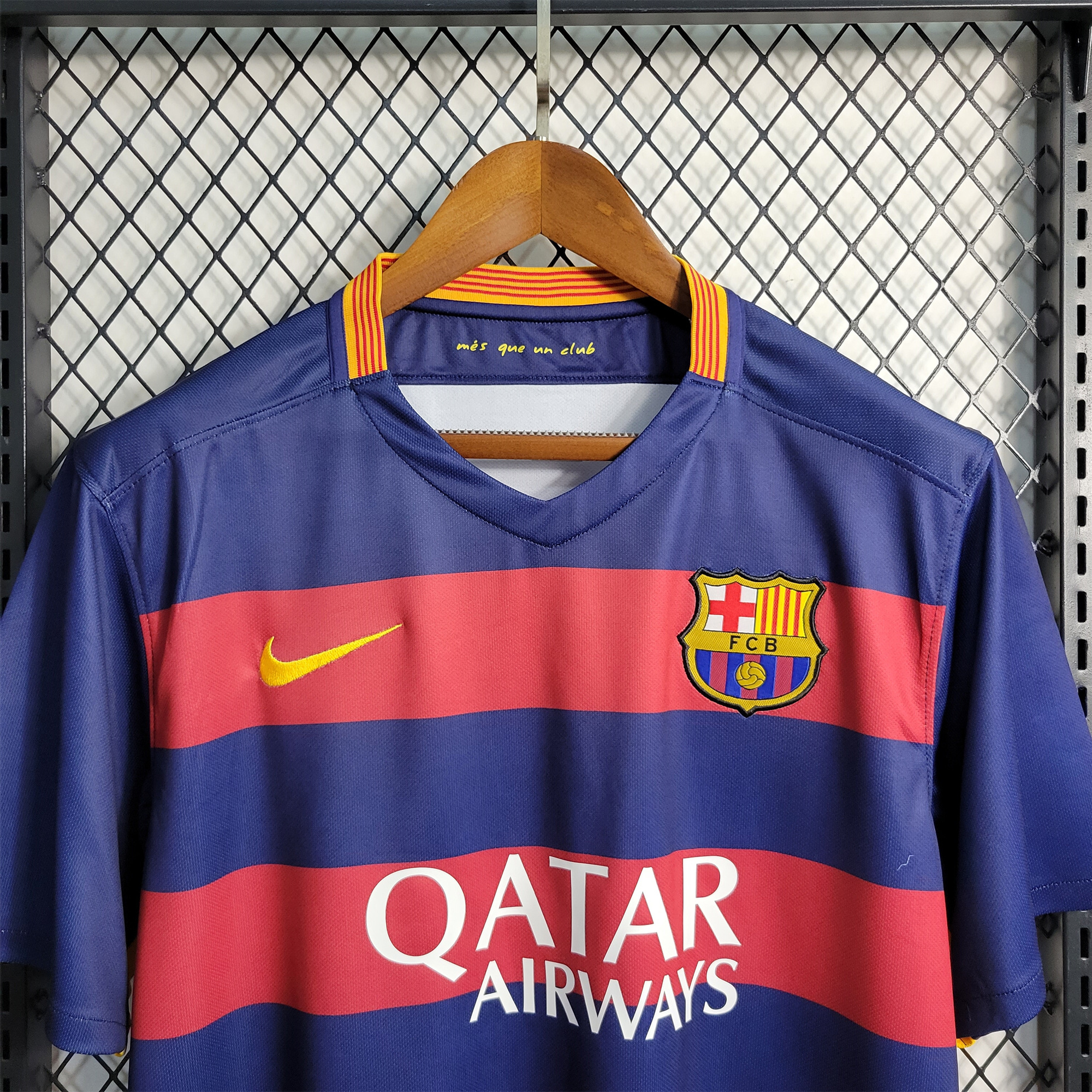 B.A.R.S.A Retro 15-16 Home Stadium Jersey - ReplicasJersey