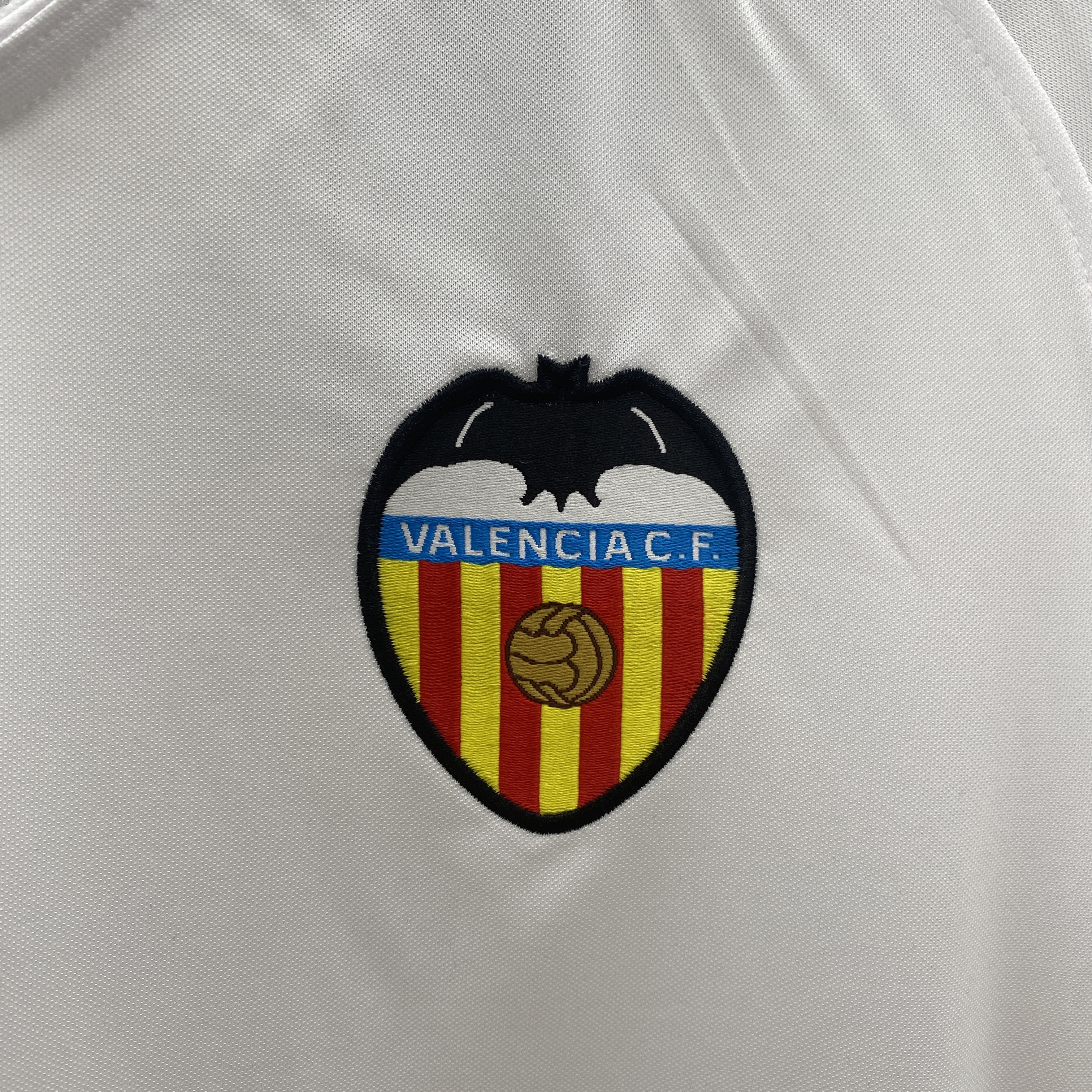 Retro Valencia 2006-07 Home Jersey - ReplicasJersey