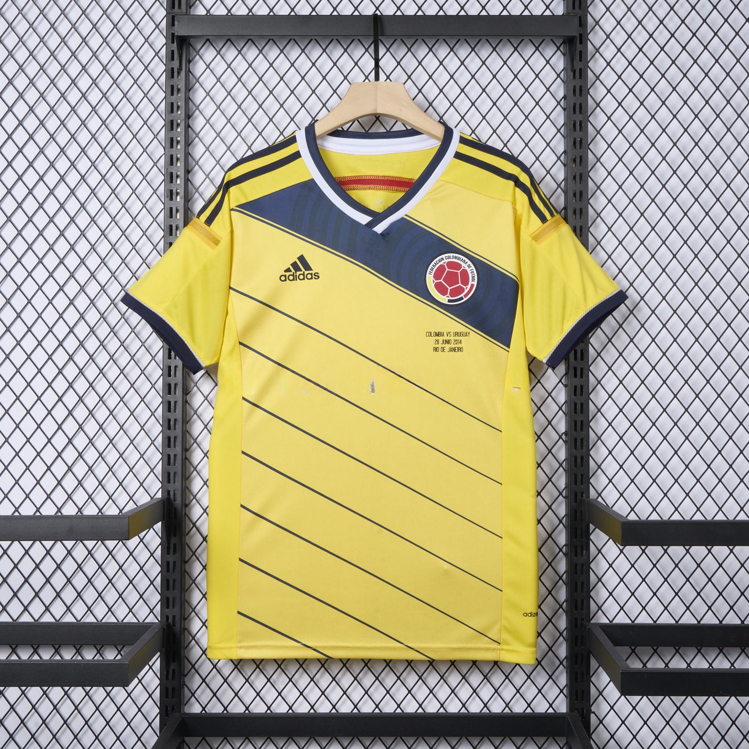 Retro Colombia 2014 Home Jersey - ReplicasJersey