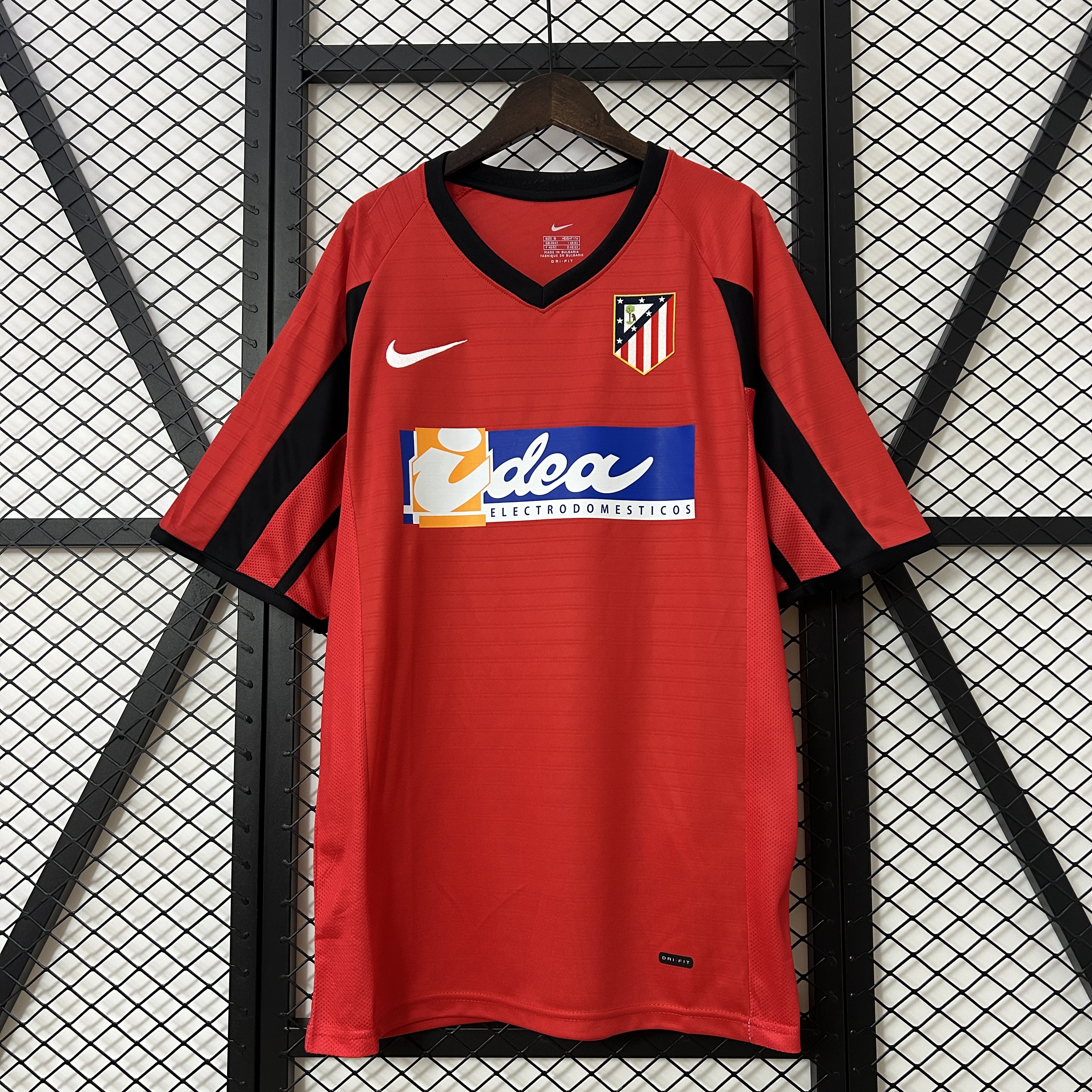 Retro Atletico Madrid 2001-02 Away Jersey - ReplicasJersey
