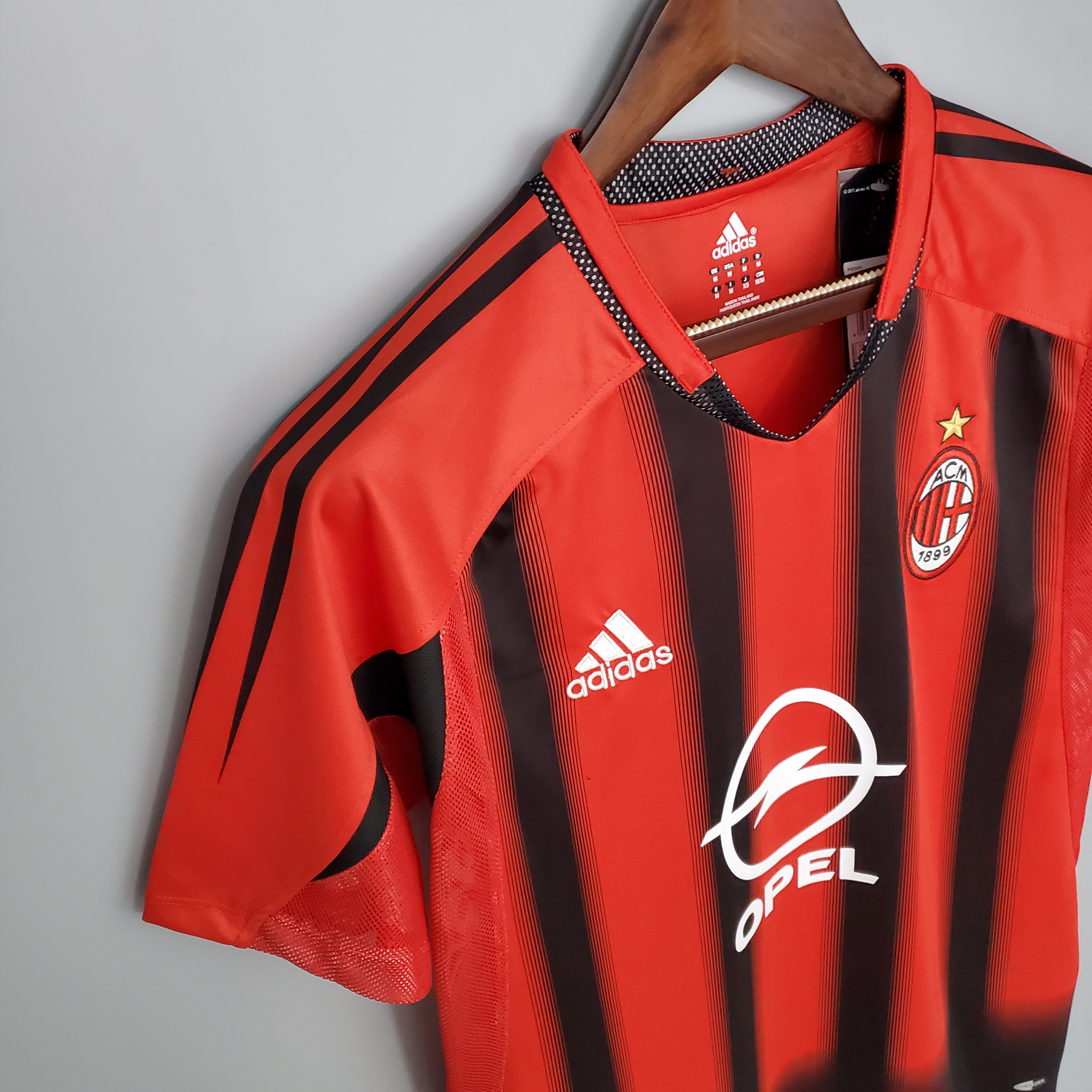 Retro AC Milan 04-05 Home Stadium Jersey - ReplicasJersey