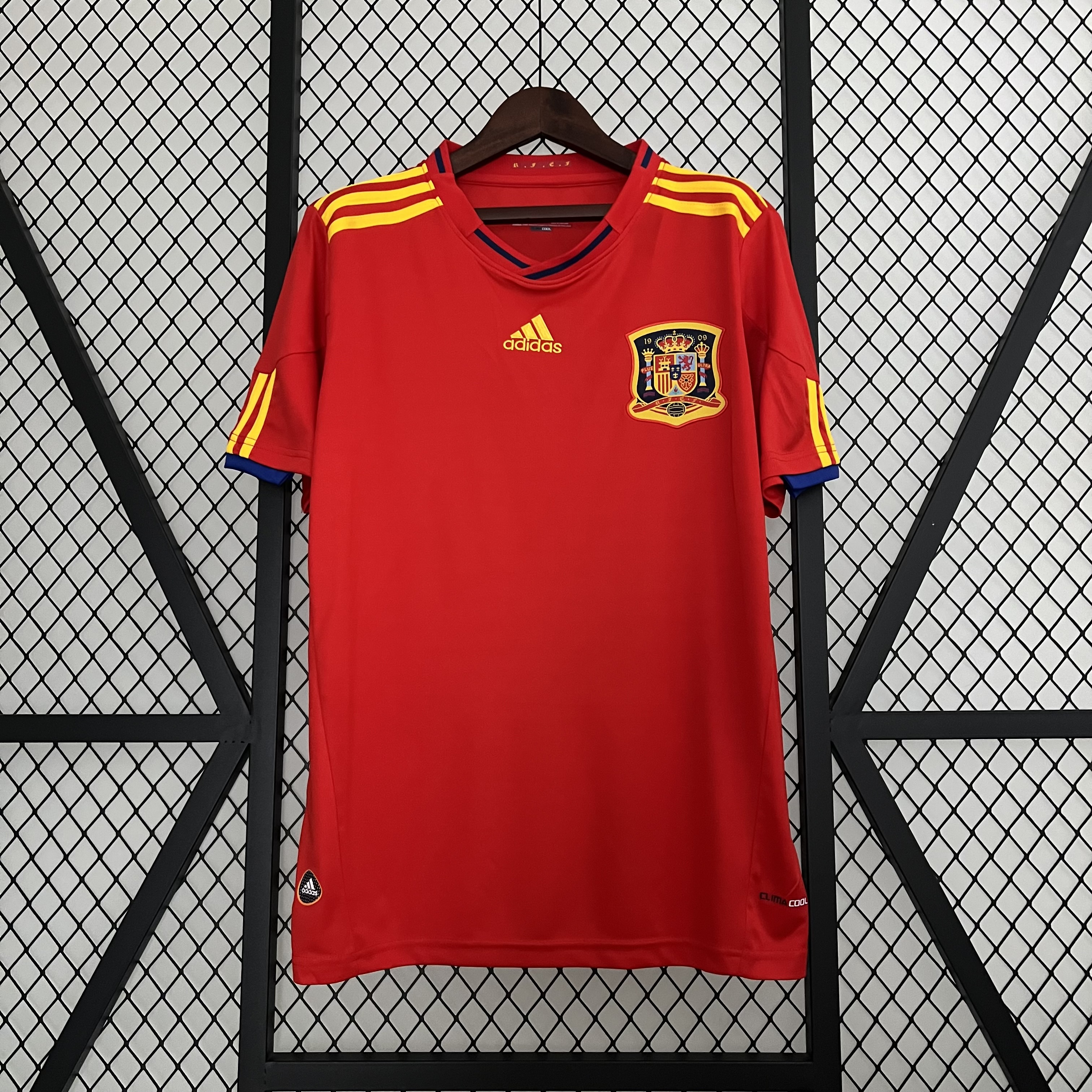 Retro Spain 2010 Home Stadium Jersey - ReplicasJersey