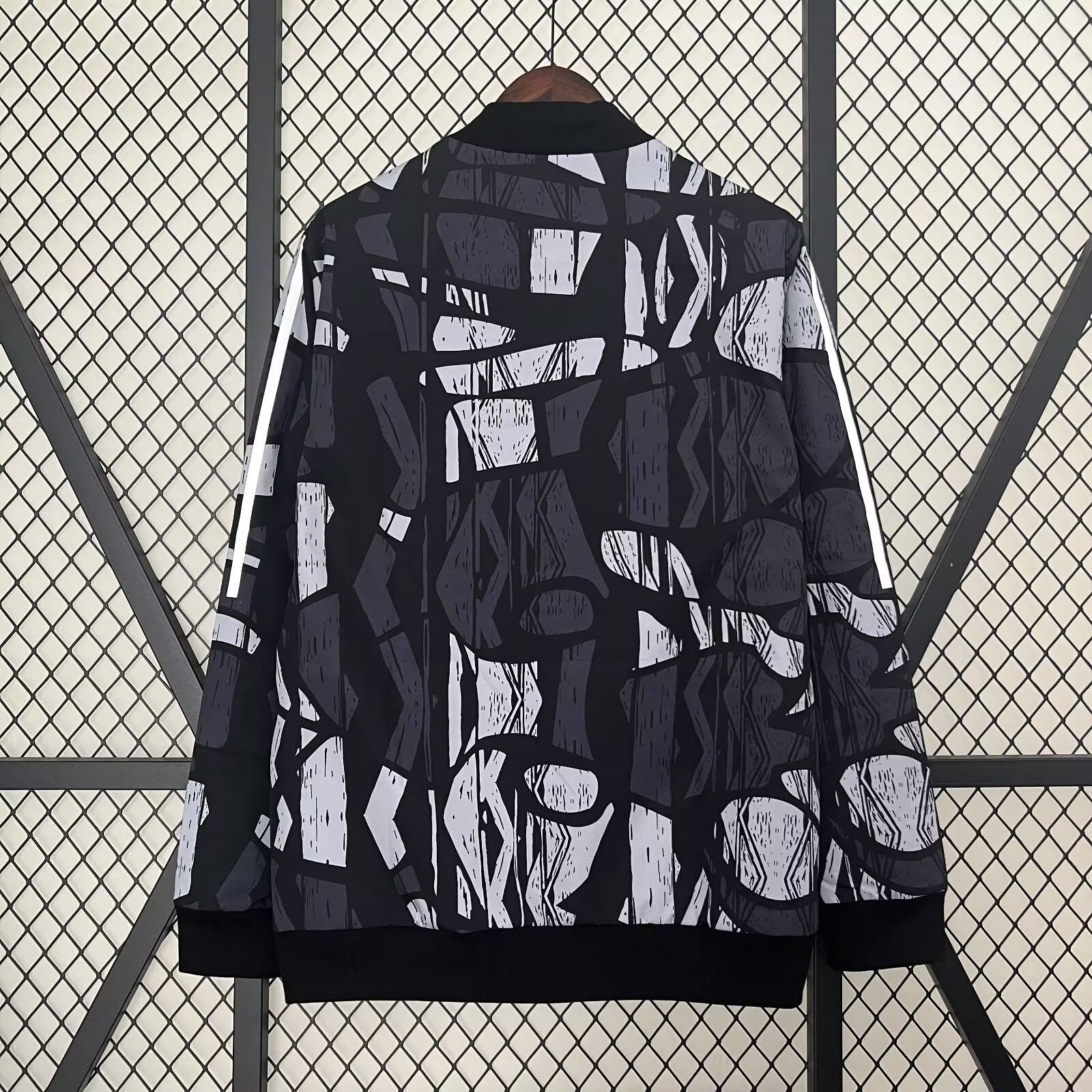 Arsenal 24-25 Black Windbreaker Jacket - ReplicasJersey