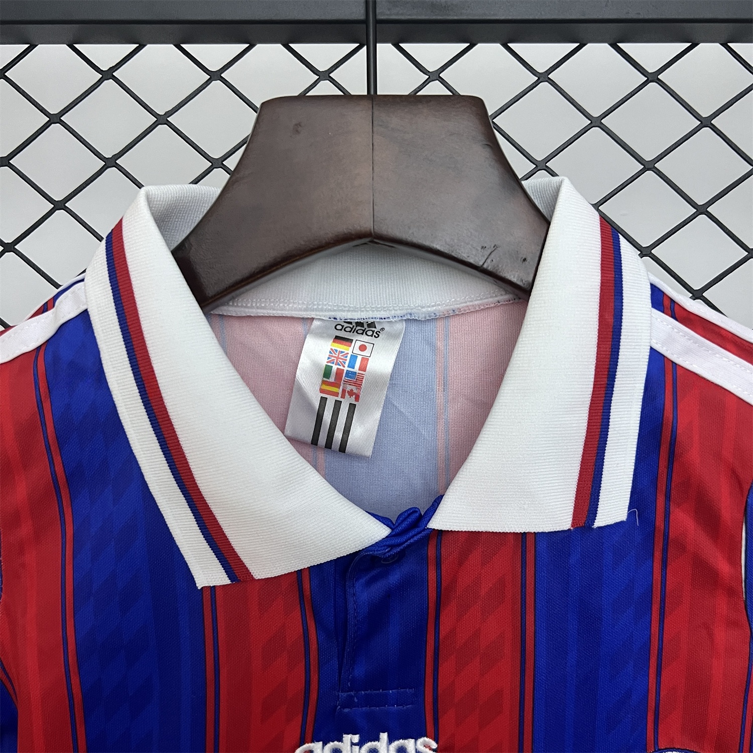 Retro Bayern Munich 1995-97 Home Kids Kit - ReplicasJersey
