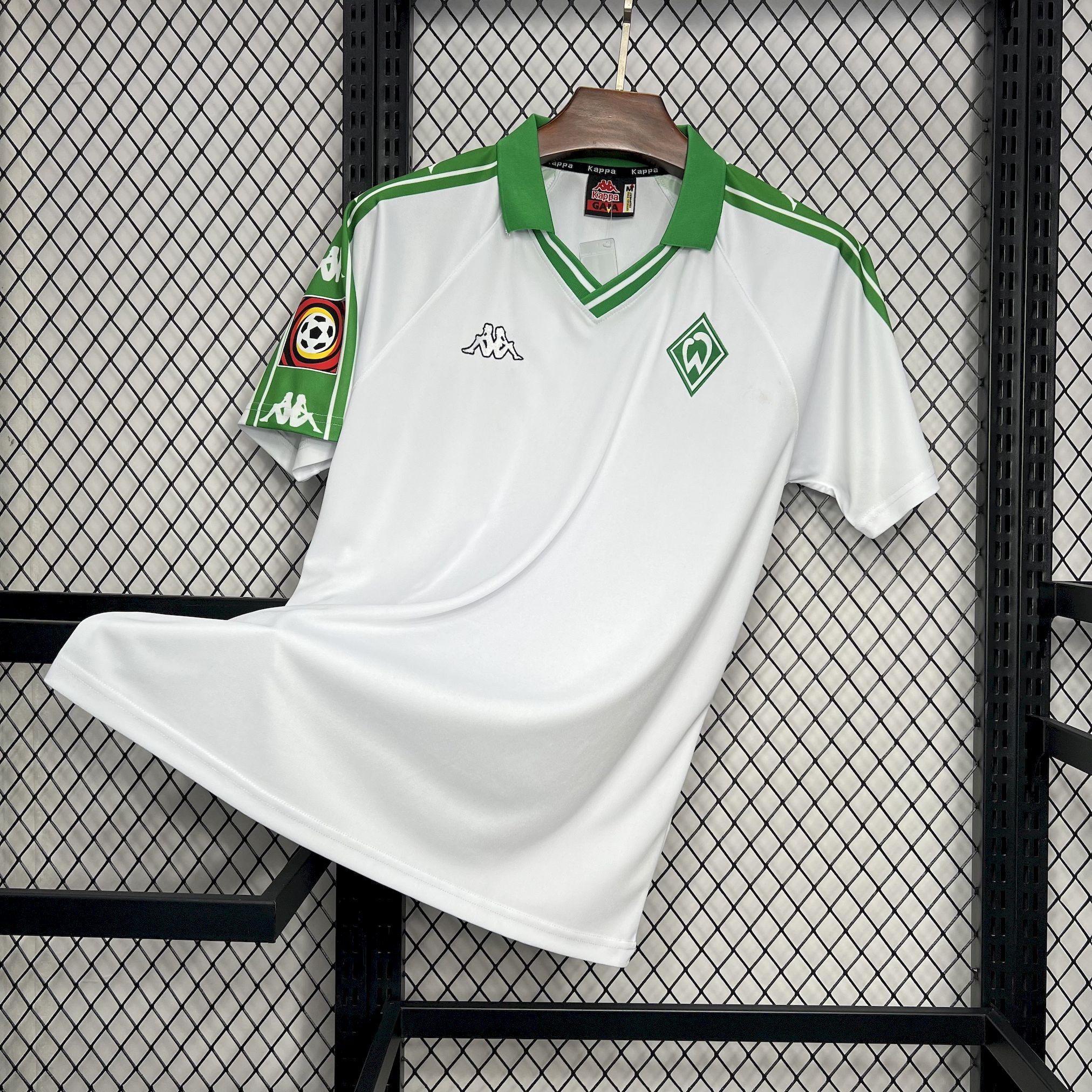 Retro Werder Bremen 2001-02 Away Jersey - ReplicasJersey