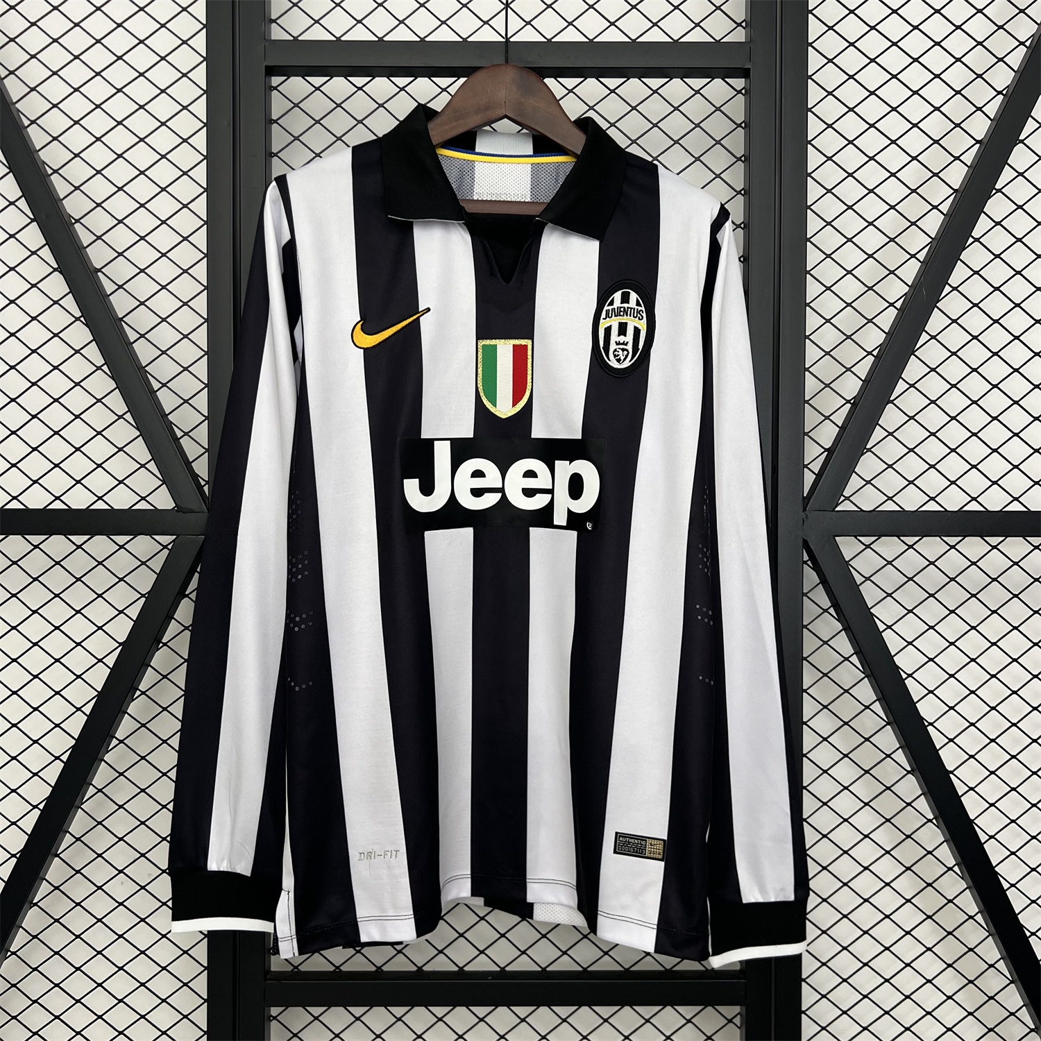 Retro Juventus 2014-15 Home Long Sleeves Jersey - ReplicasJersey